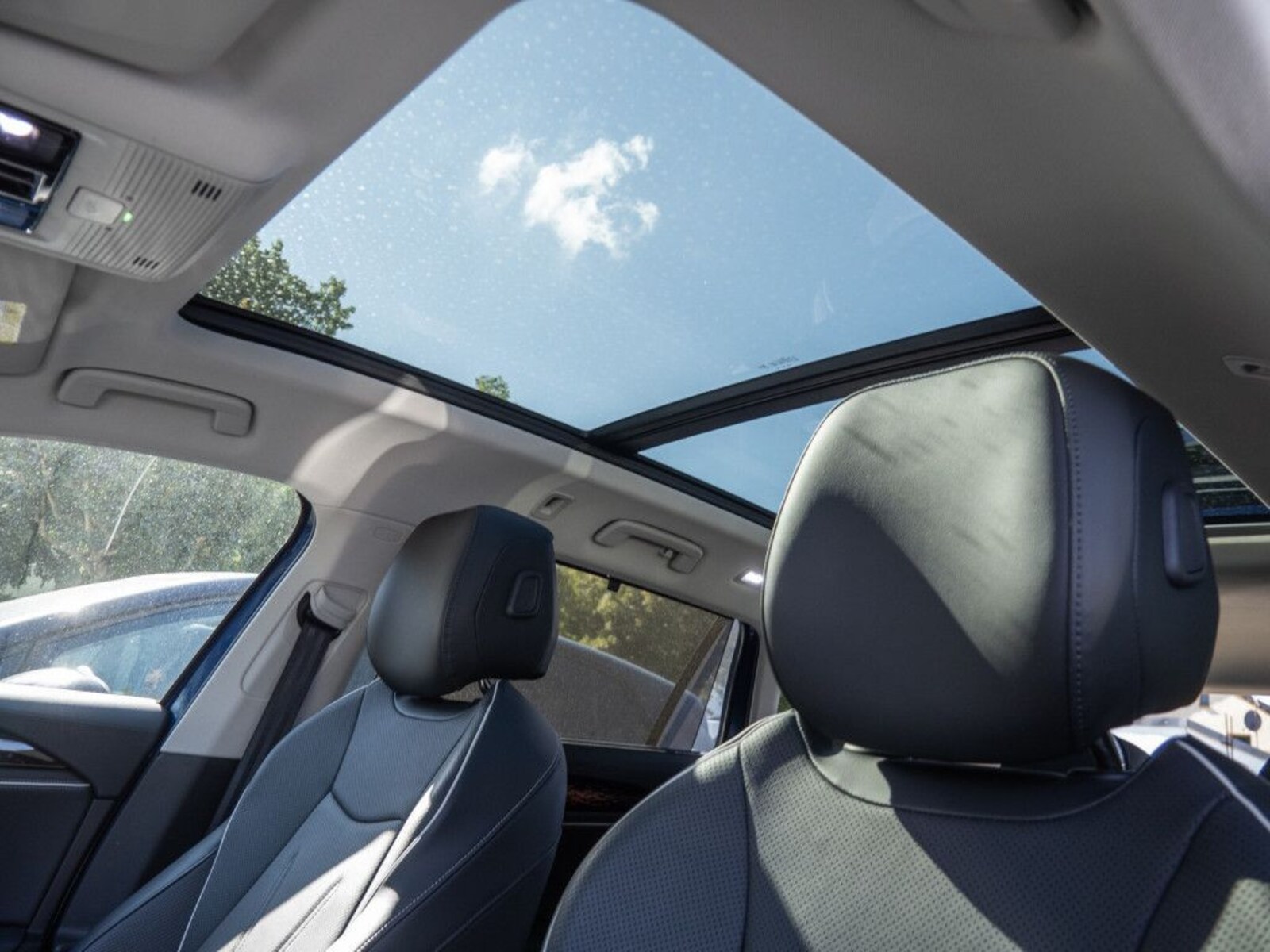Volkswagen Passat – Bild 20