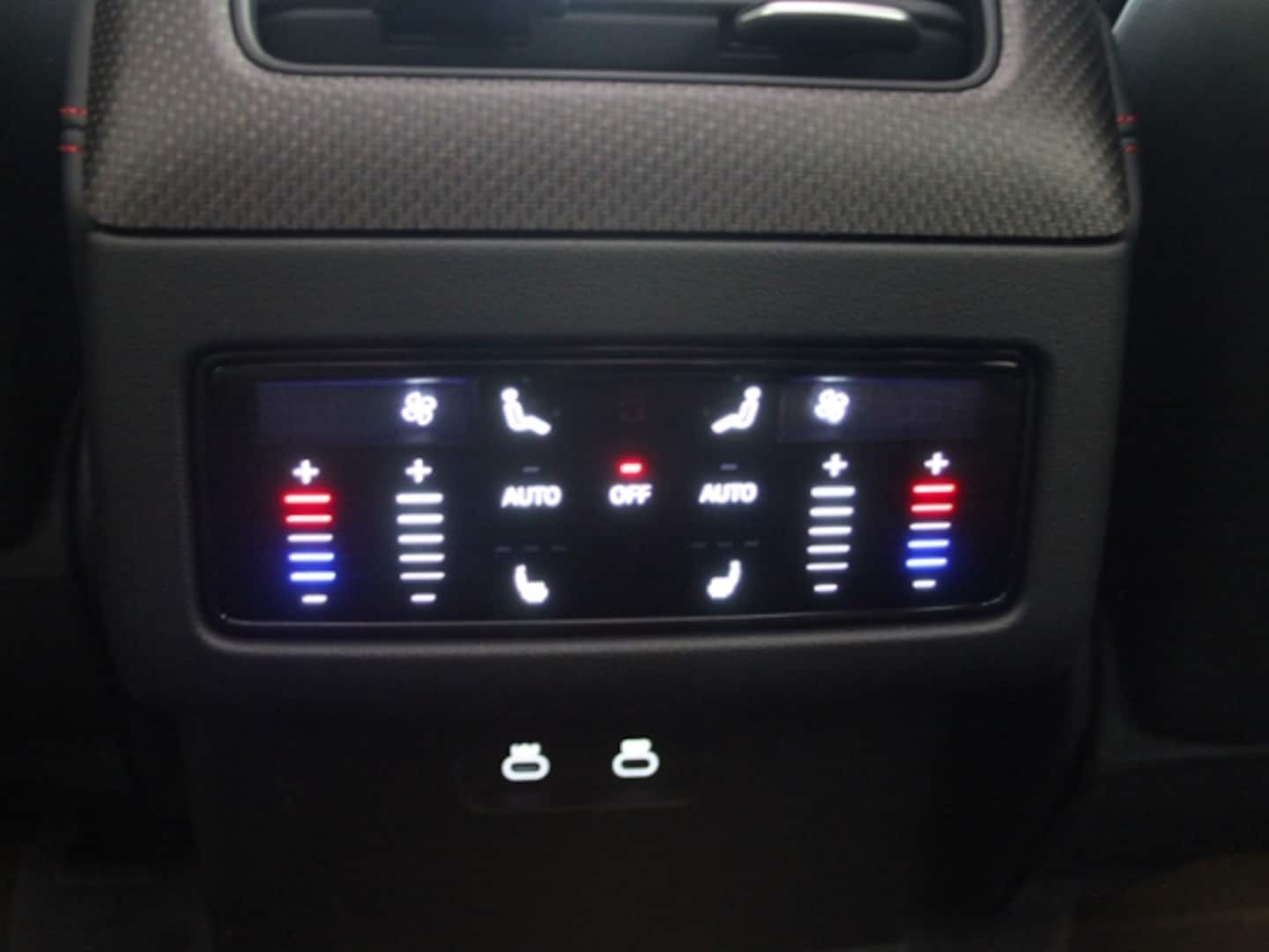 Bild über Audi Q7 SUV TDI quattro 220 kW tiptronic - für weitere Informationen kontaktieren Sie den Audi Partner