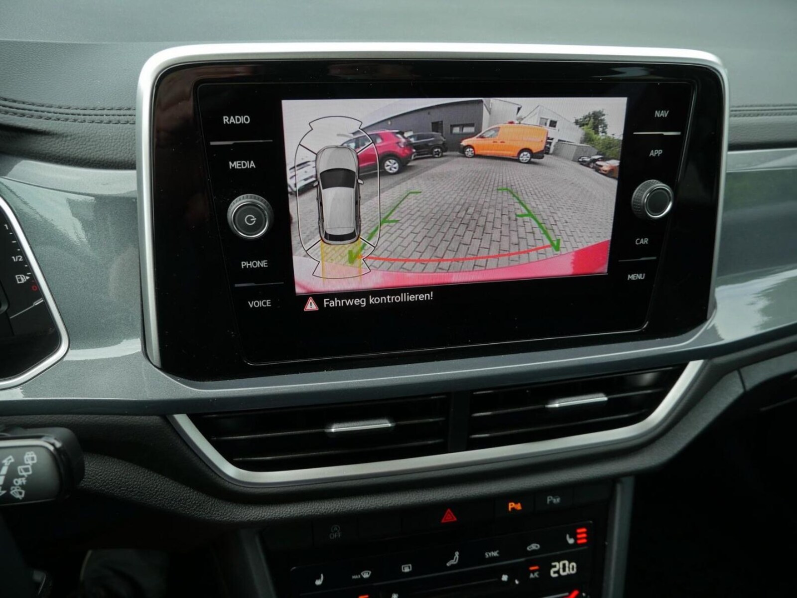 Volkswagen T-Roc – Bild 15