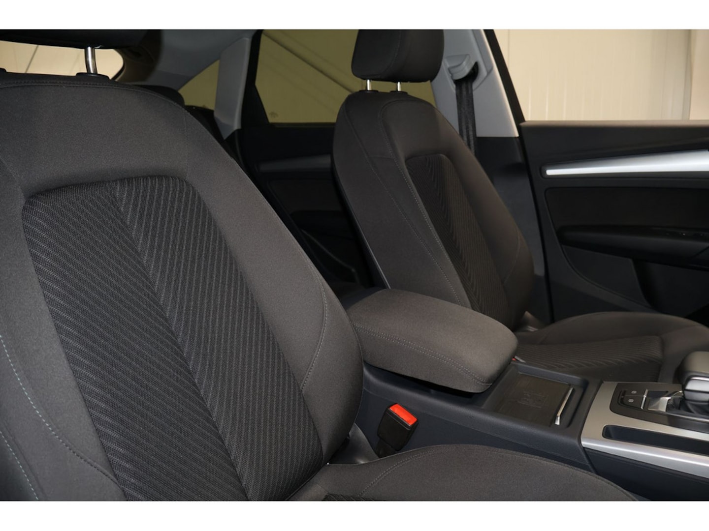 Bild über Audi Q5 Sportback 40 TDI quattro S tronic - für weitere Informationen kontaktieren Sie den Audi Partner