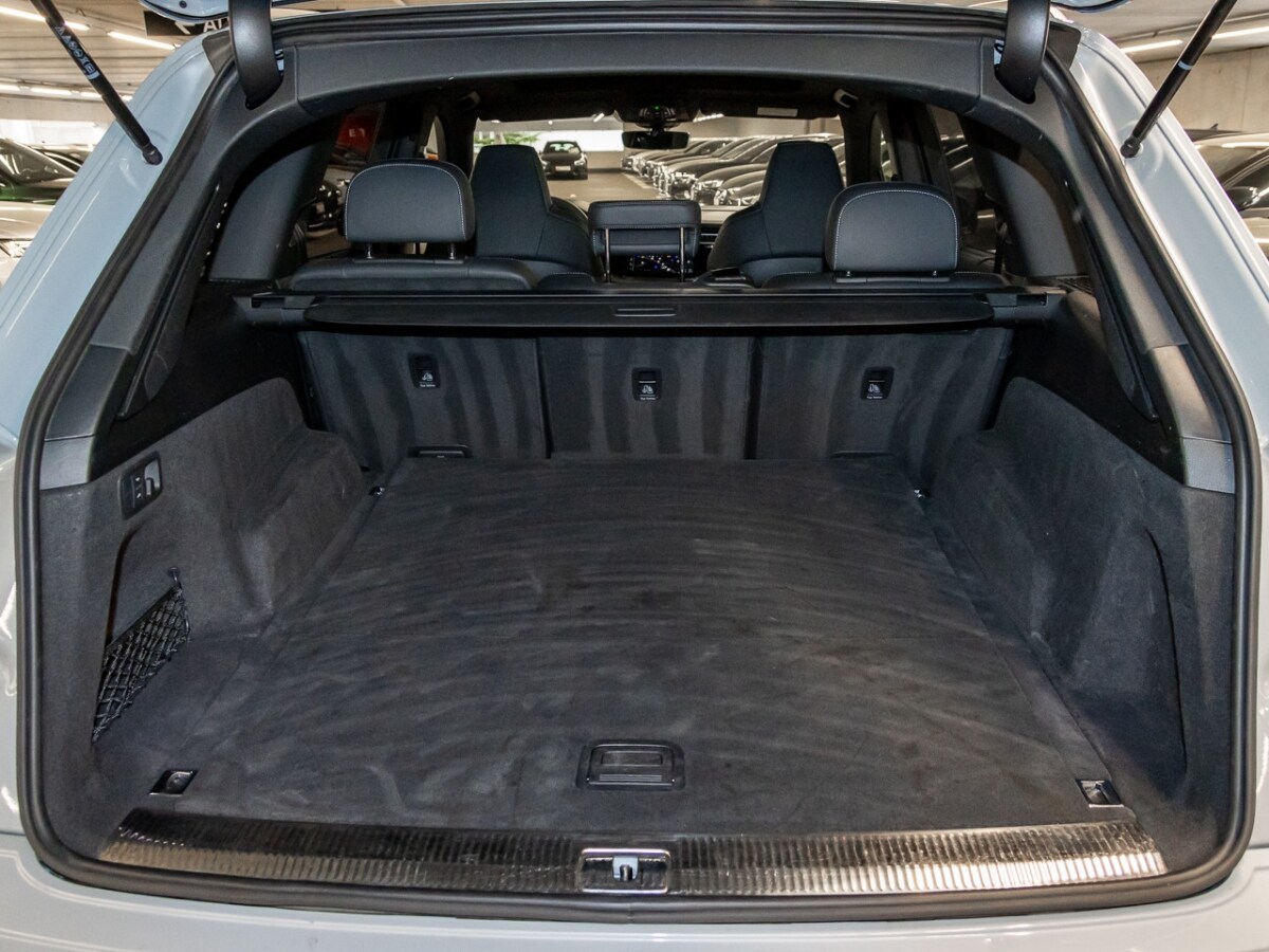 Image about Audi SQ7 TFSI quattro tiptronic