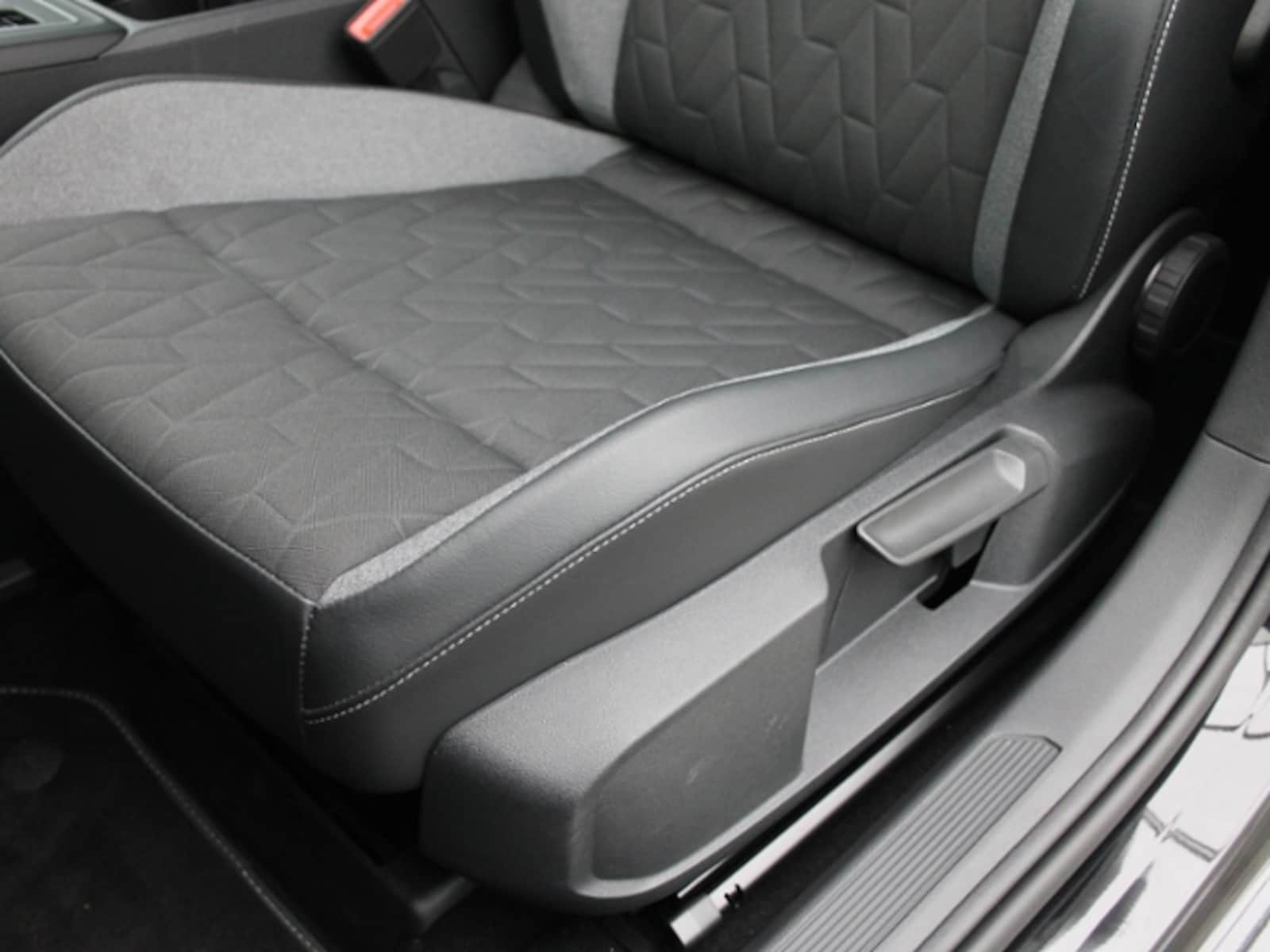 Volkswagen Golf Variant – Bild 9
