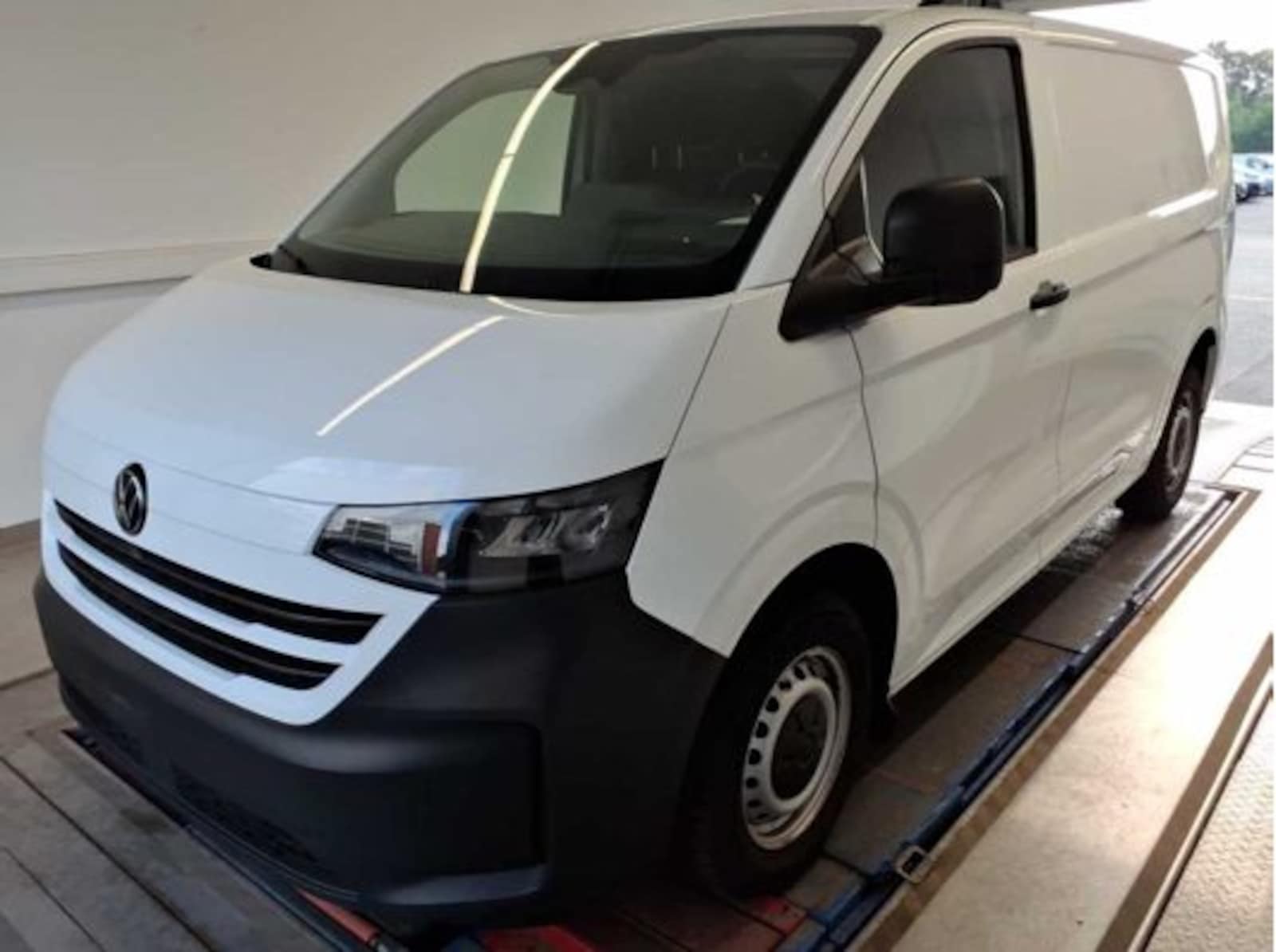 Volkswagen Transporter Kasten kurzer Radstand – Bild 2