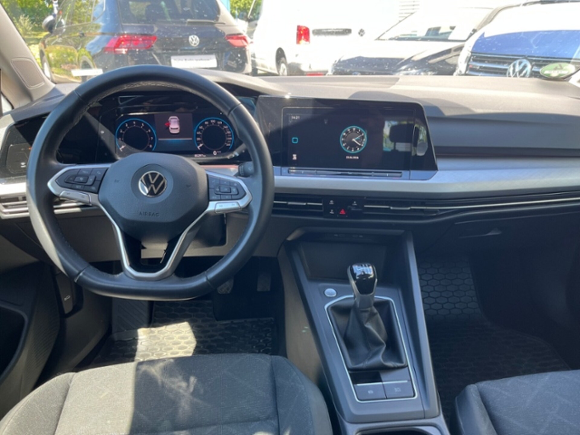 Volkswagen Golf Life