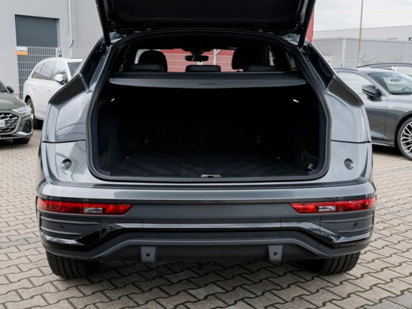 Bild über Audi Q5 Sportback 40 TDI quattro S tronic - für weitere Informationen kontaktieren Sie den Audi Partner