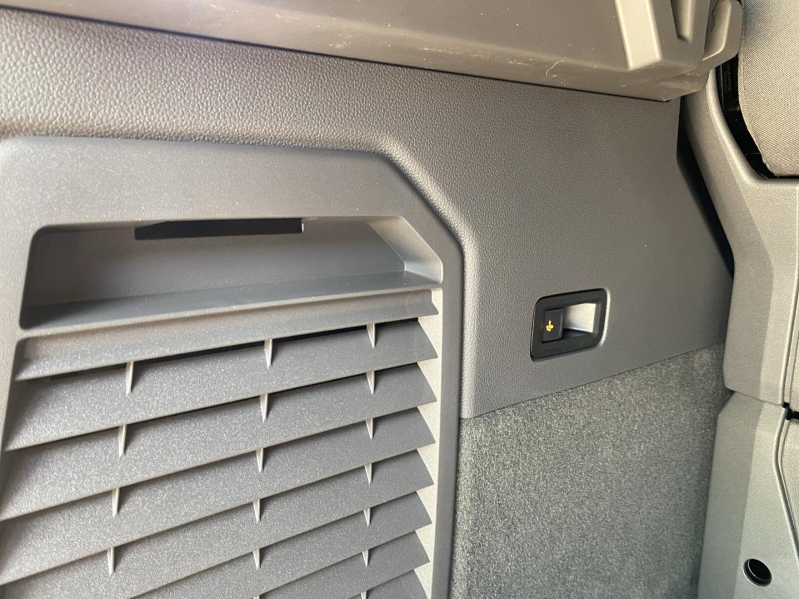 Volkswagen Multivan Langversion – Bild 16