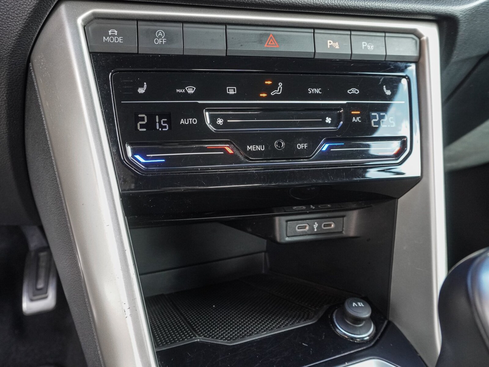 Volkswagen T-Roc Cabriolet – Bild 15