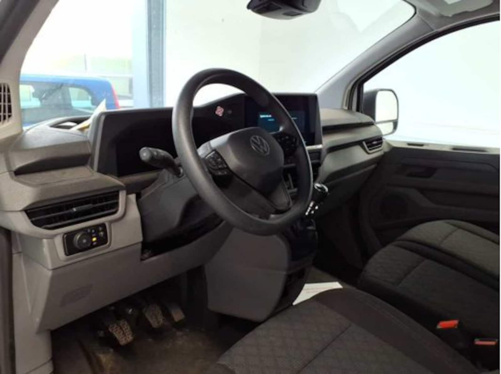 Volkswagen Transporter Kasten kurzer Radstand – Bild 5