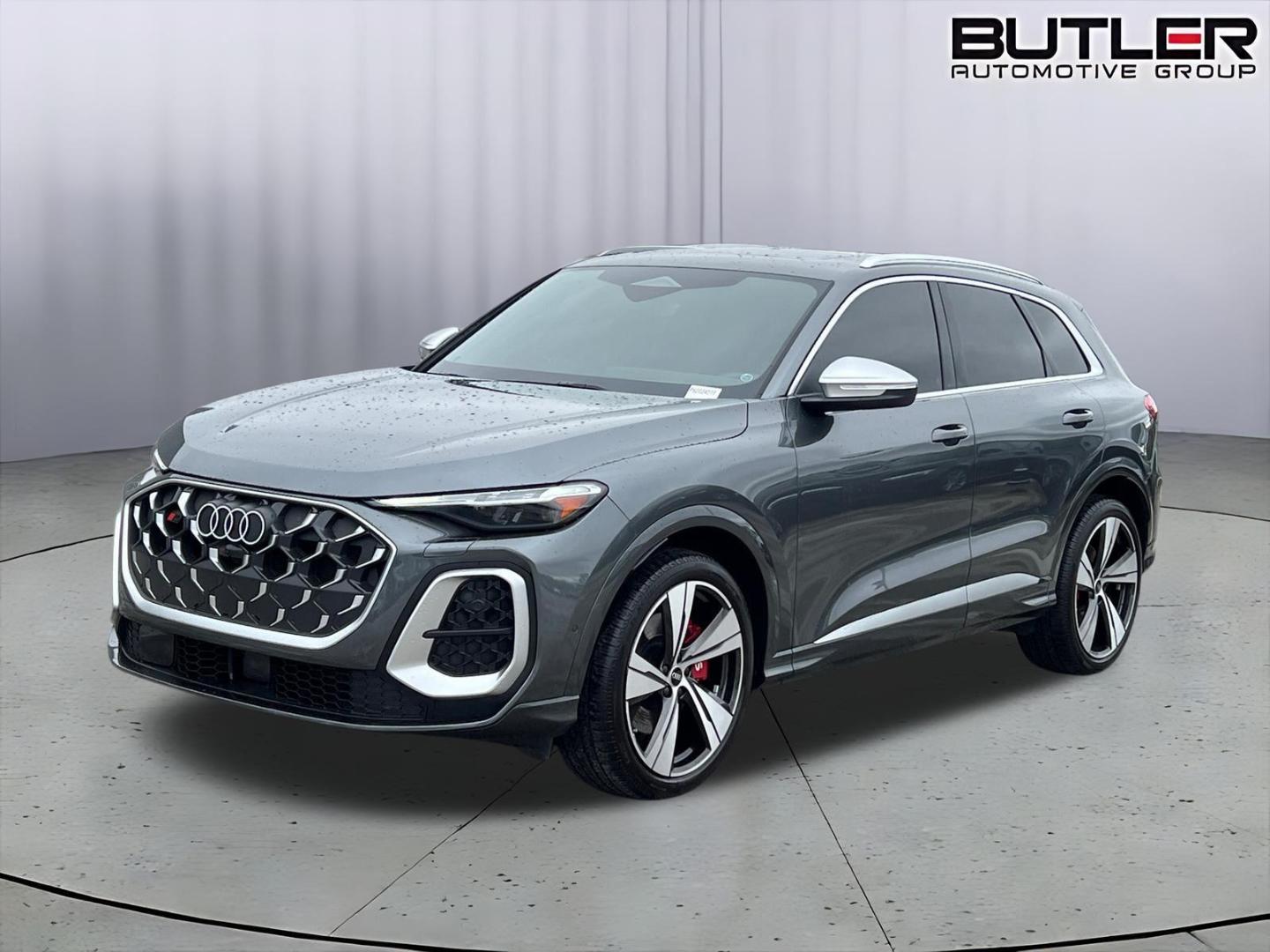 2025 Audi SQ5 Premium Plus's photo