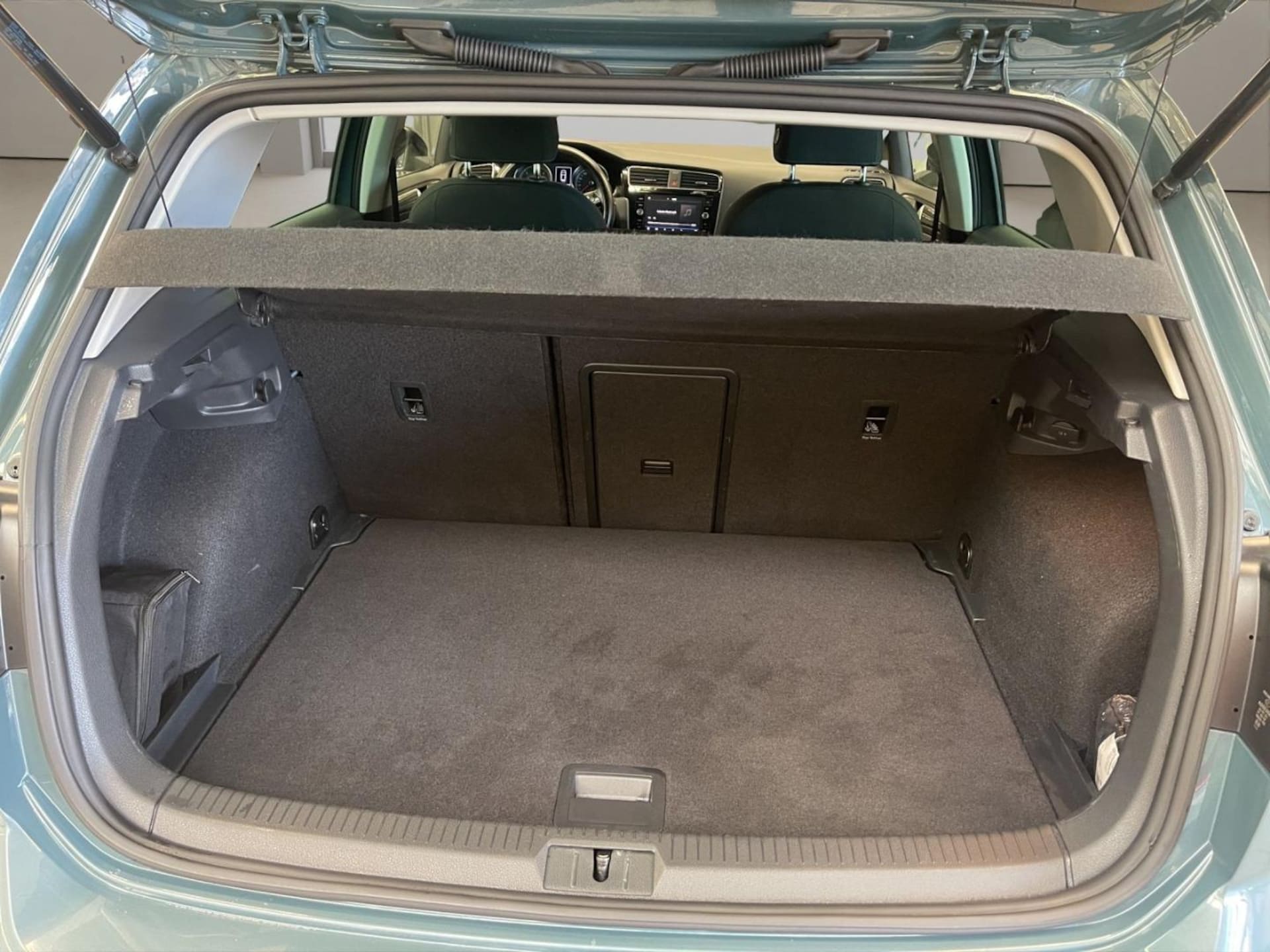 Volkswagen Golf IQ.DRIVE