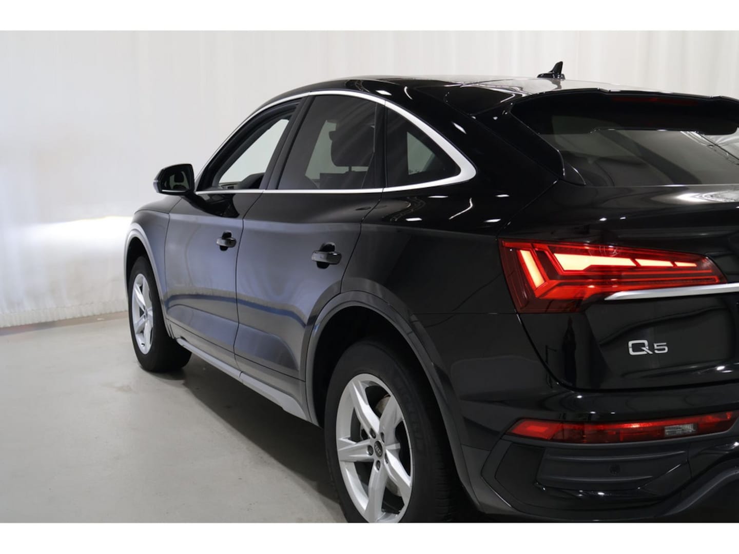 Bild über Audi Q5 Sportback 40 TDI quattro S tronic - für weitere Informationen kontaktieren Sie den Audi Partner