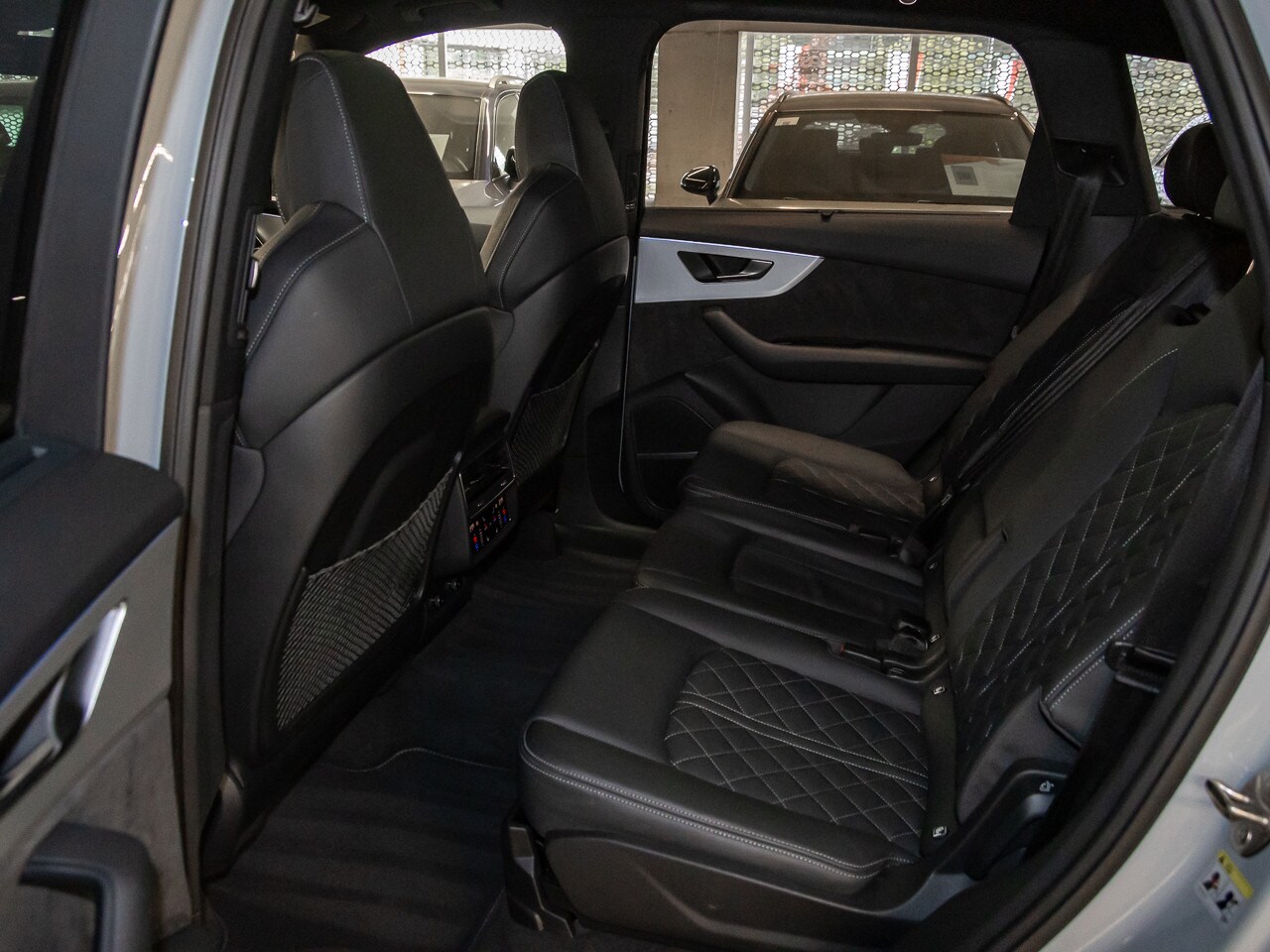 Image about Audi SQ7 TFSI quattro tiptronic