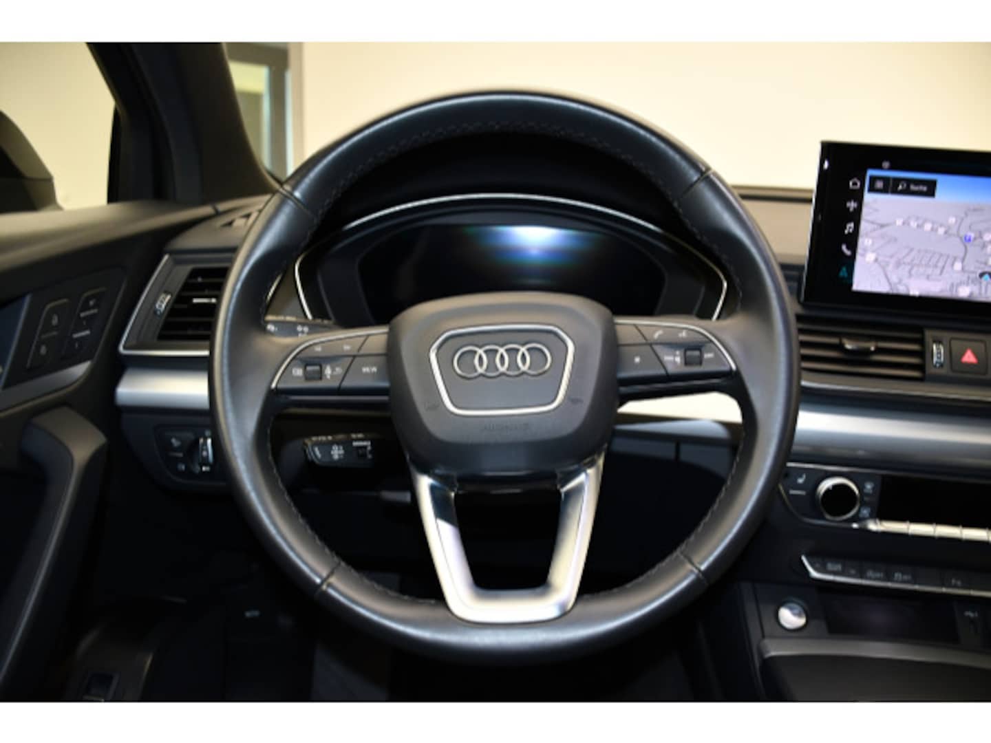 Bild über Audi Q5 Sportback 45 TFSI quattro S tronic - für weitere Informationen kontaktieren Sie den Audi Partner