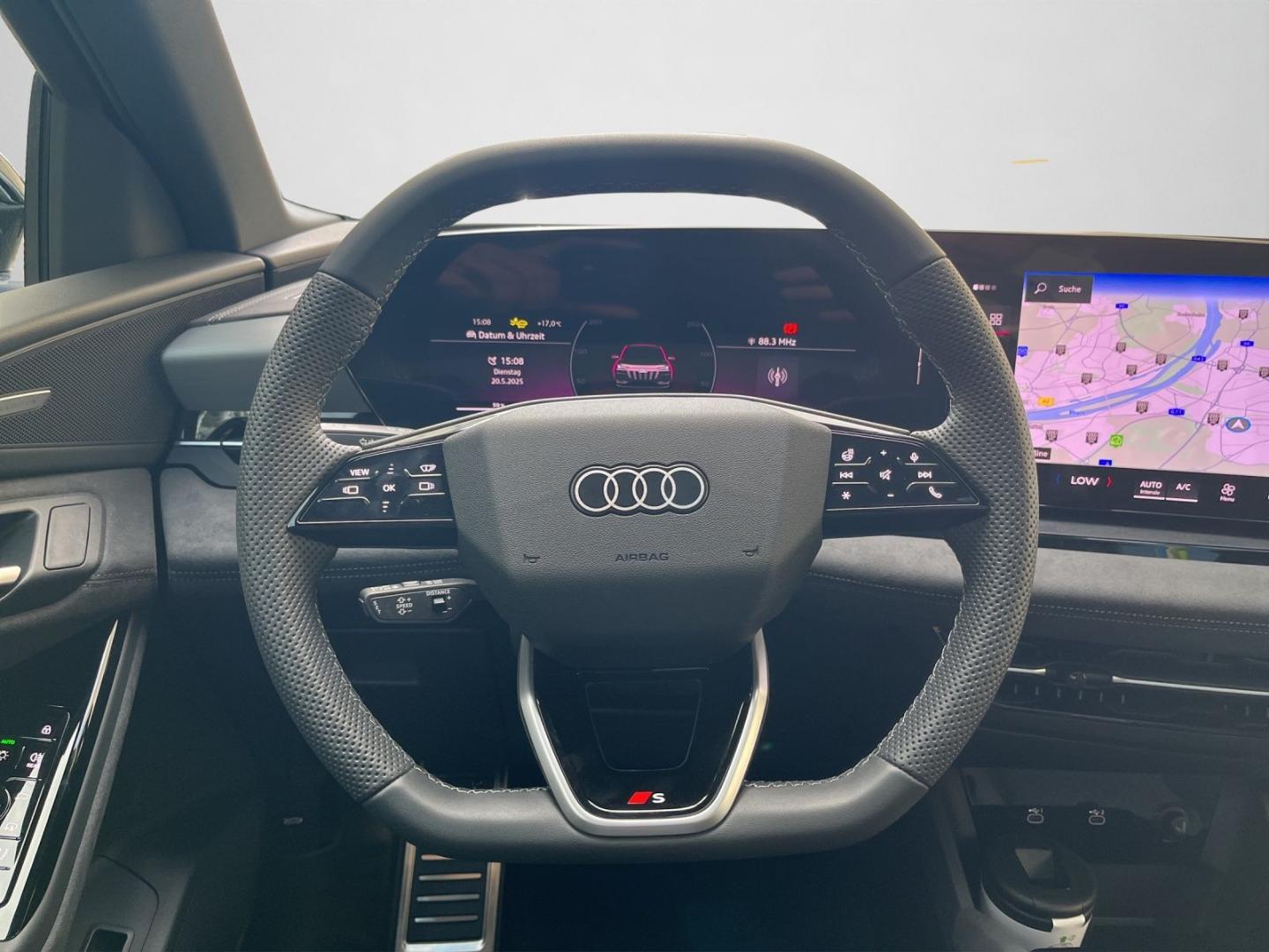 Image about Audi Q6 SUV e-tron e-tron performance