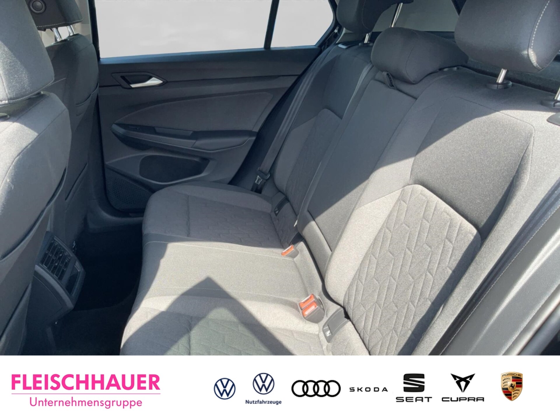 Volkswagen Golf Life