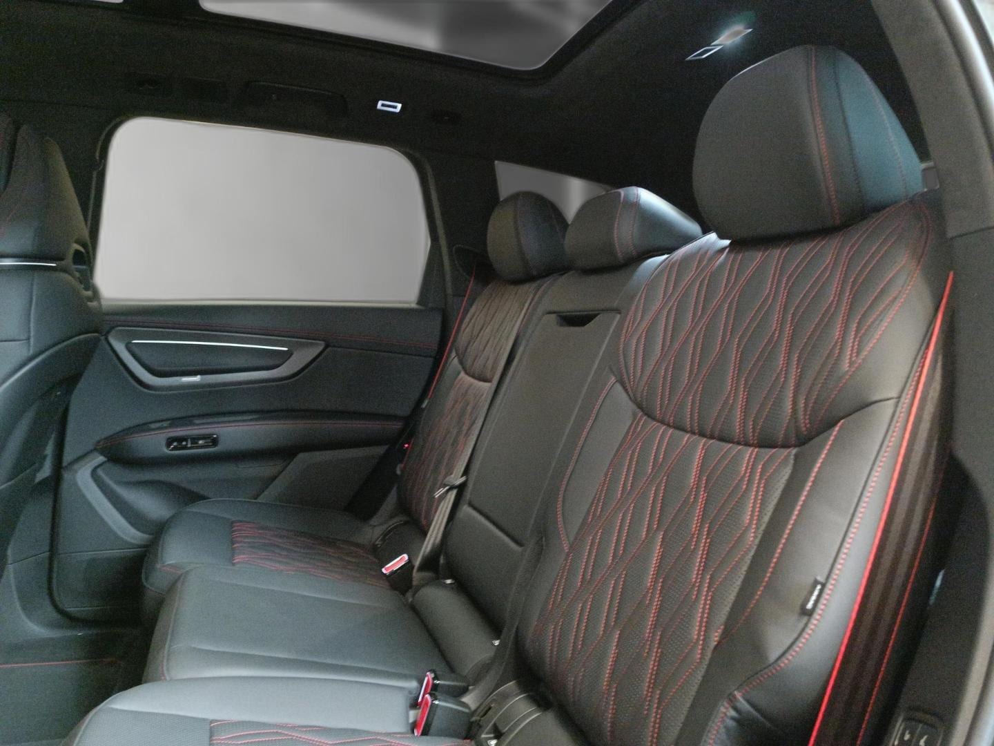 Bild über Audi Q7 SUV TDI quattro 220 kW tiptronic - für weitere Informationen kontaktieren Sie den Audi Partner