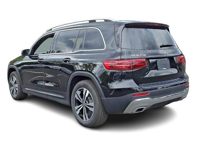 2026 Mercedes-Benz GLB 250