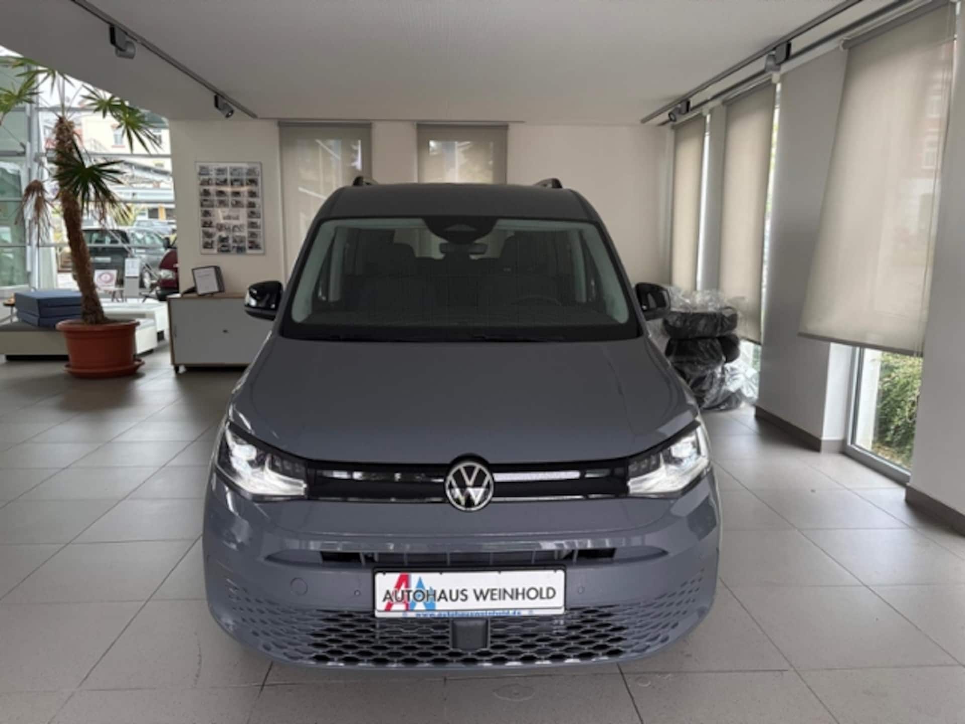 Volkswagen Caddy Maxi Basis-Modell