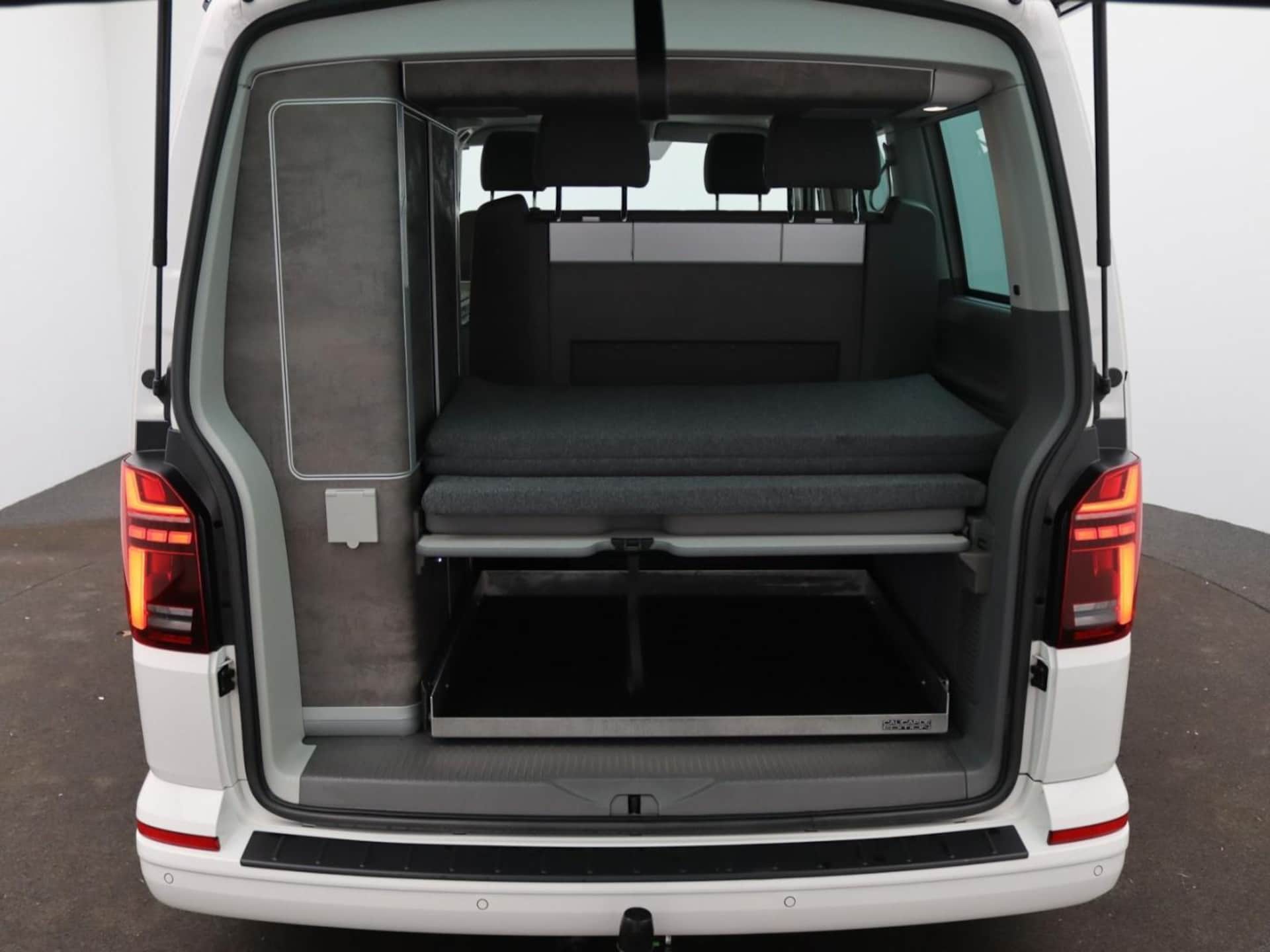 Volkswagen T6.1 California Ocean