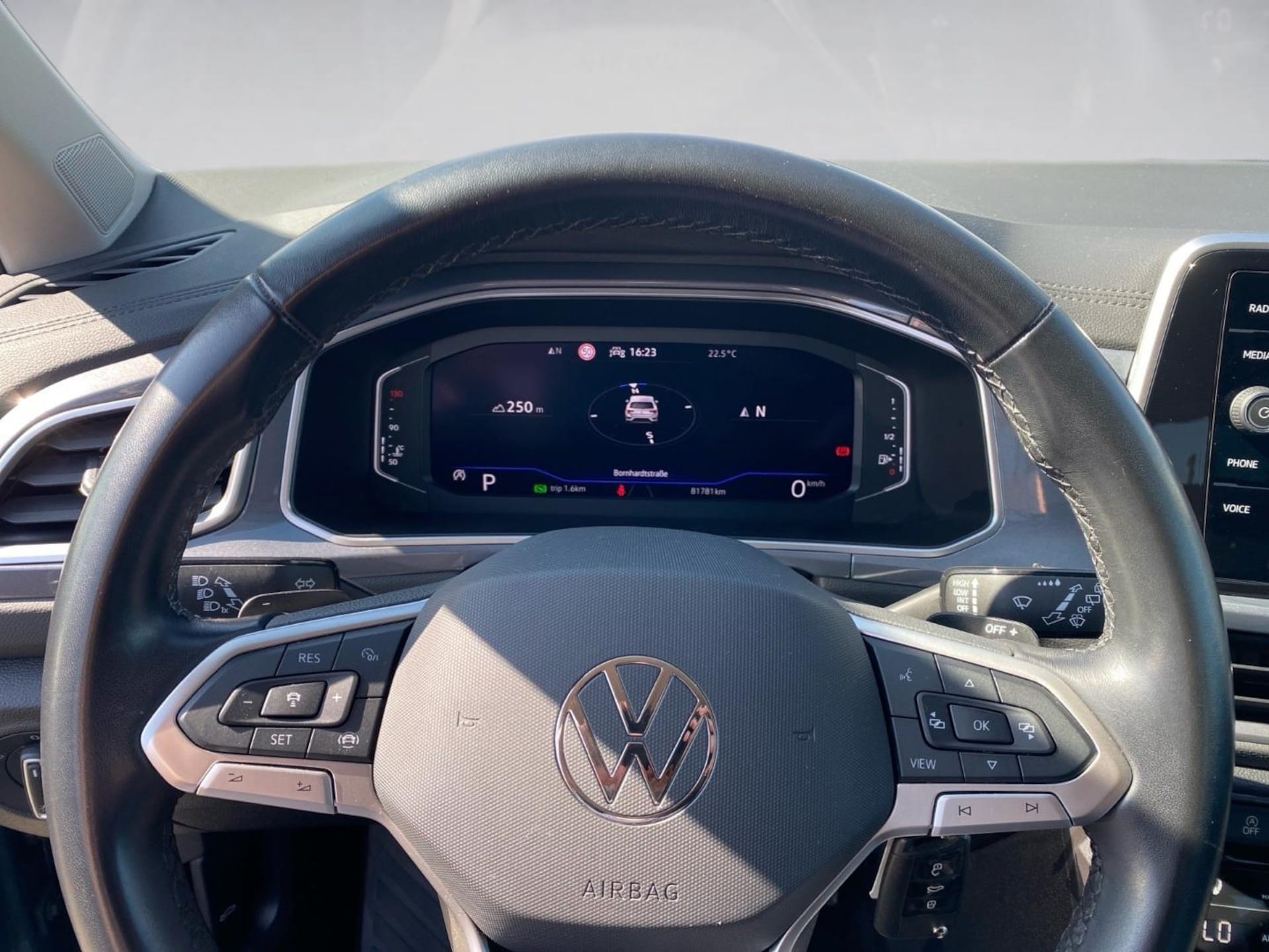 Volkswagen T-Roc Style