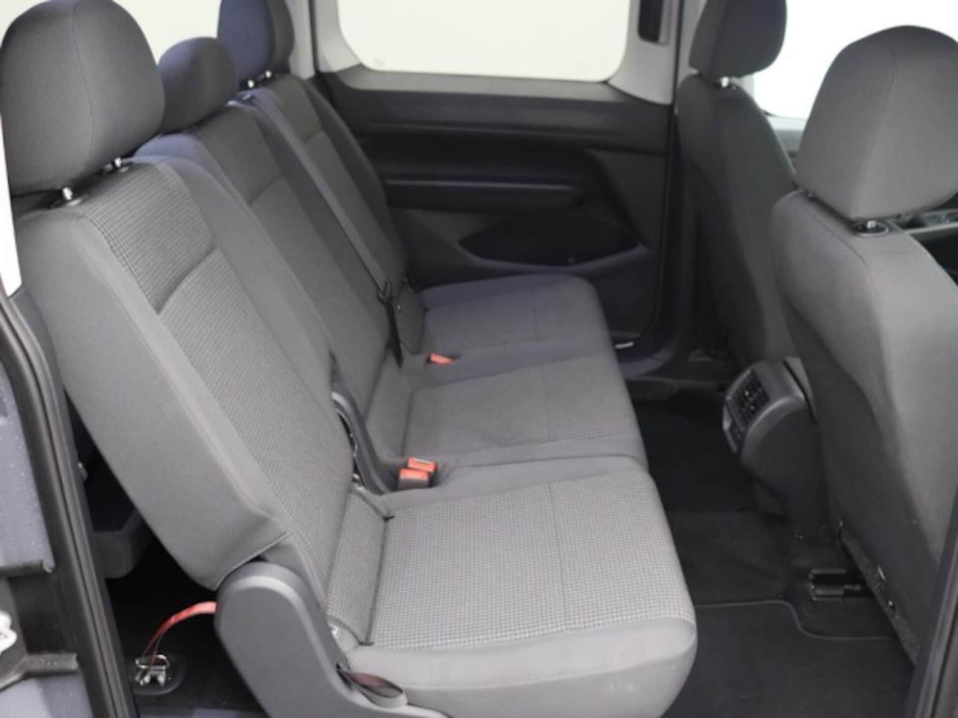 Volkswagen Caddy Maxi Basis-Modell