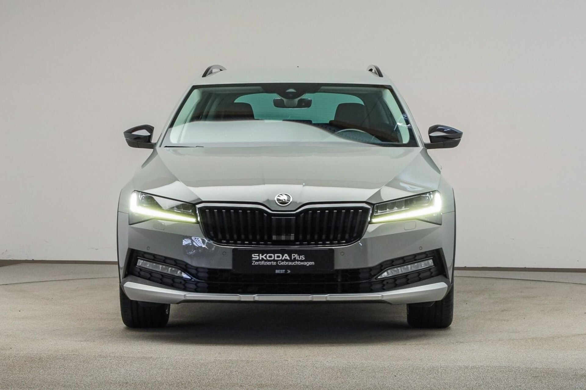 Skoda Superb Combi Scout