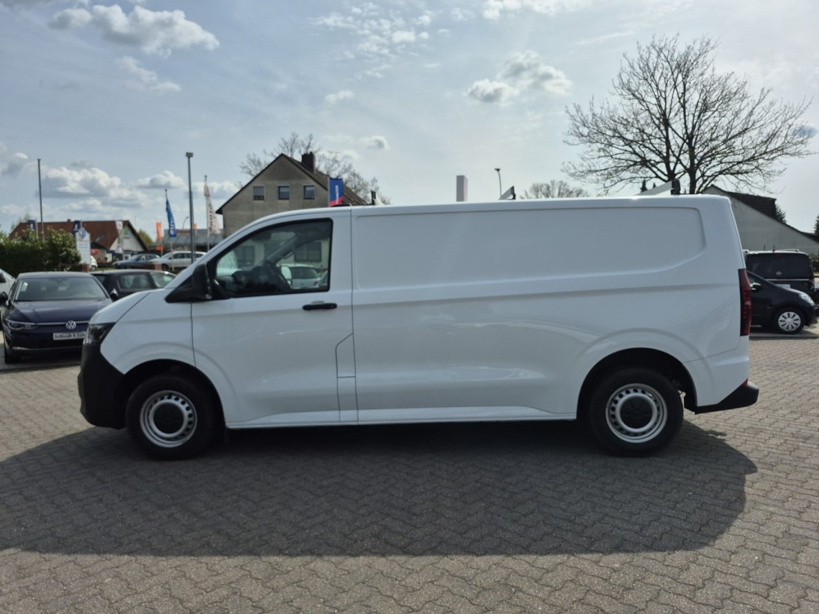Volkswagen Transporter Kasten langer Radstand – Bild 2
