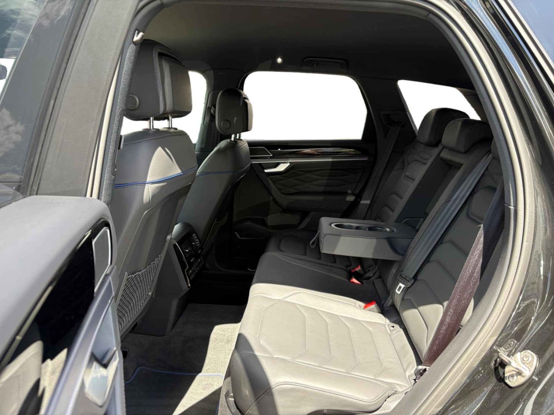 Volkswagen Touareg R