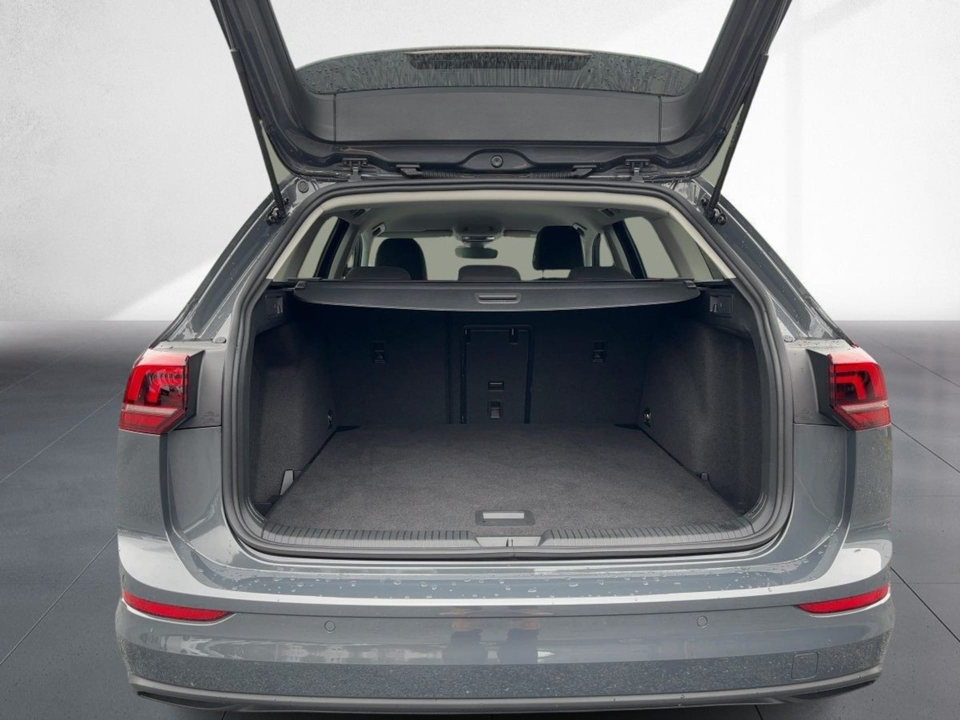 Volkswagen Golf Variant Life
