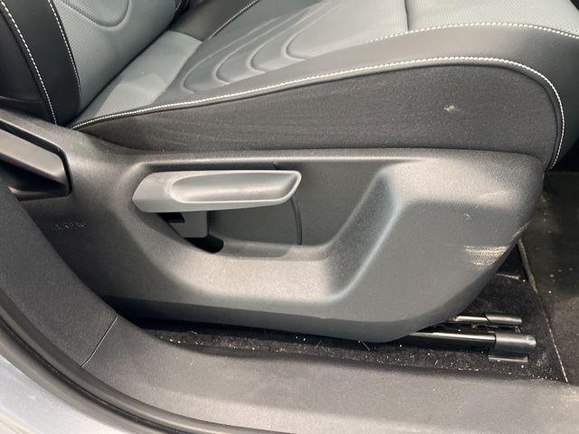 2025 Volkswagen Tiguan SE - Photo 23