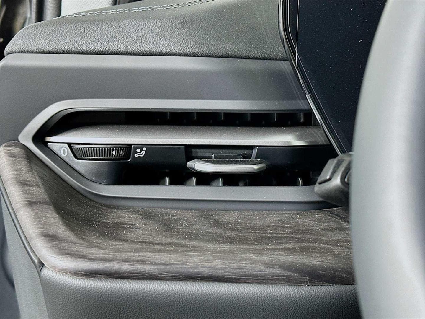 2025 Audi Q5 Premium Plus - Photo 10