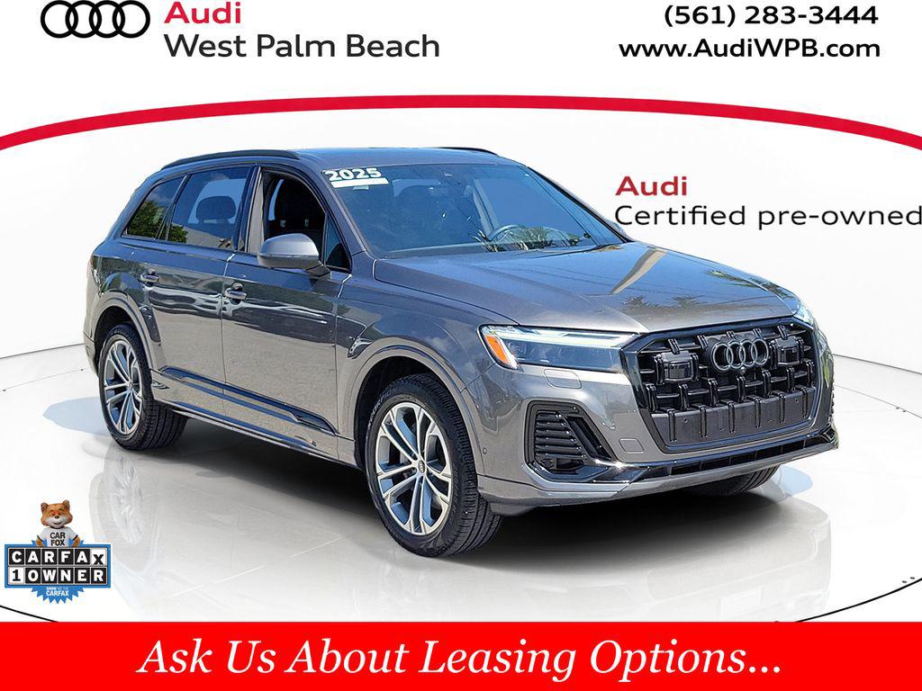 2025 Audi Q7 45 Premium quattro Tiptronic's photo
