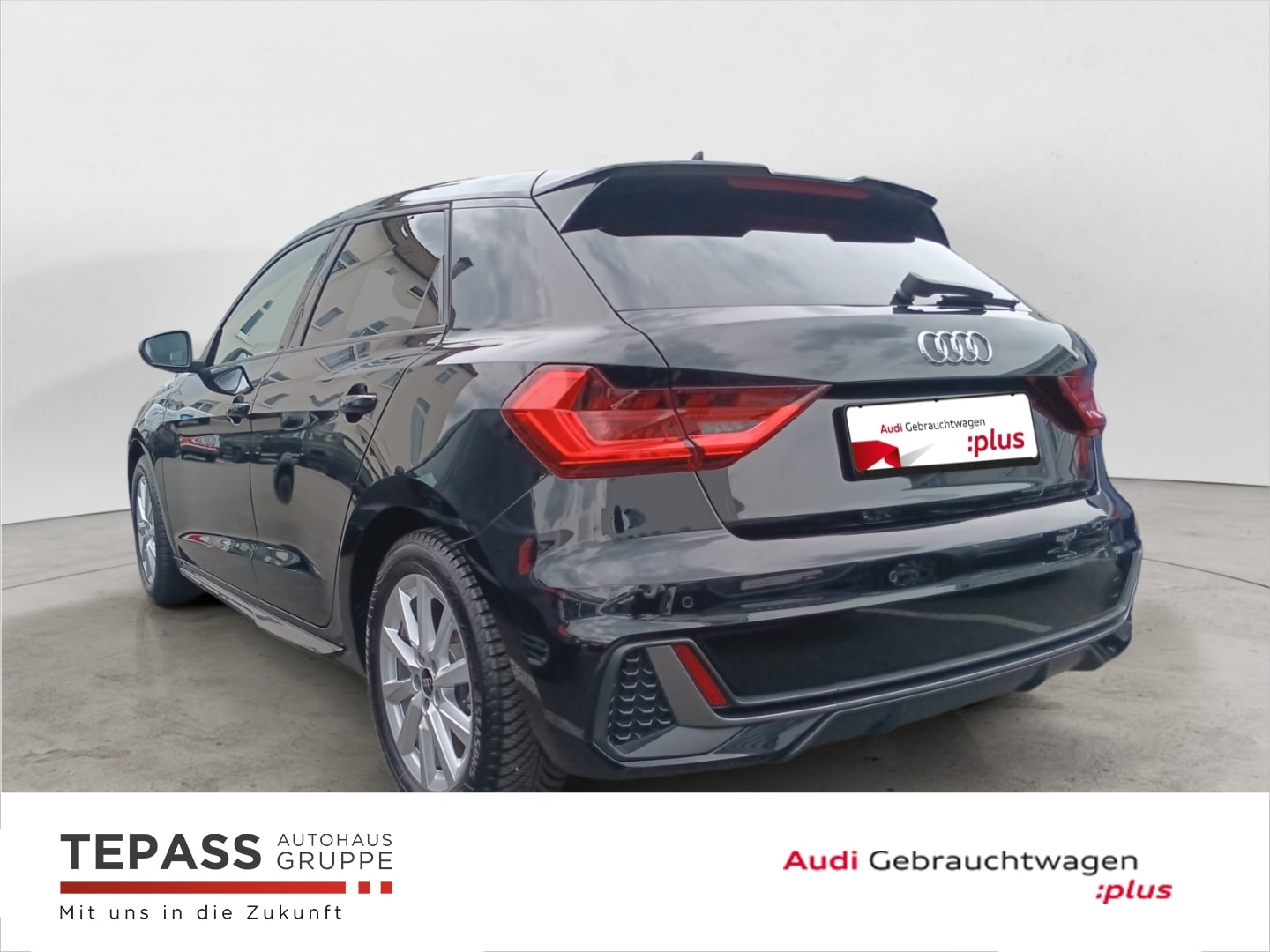 Bild über Audi A1 Sportback S line 30 TFSI S tronic - für weitere Informationen kontaktieren Sie den Audi Partner