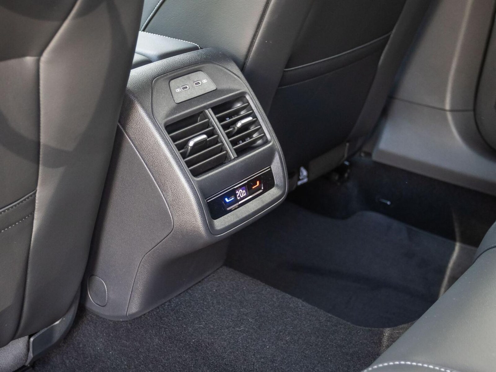 Volkswagen Passat – Bild 22