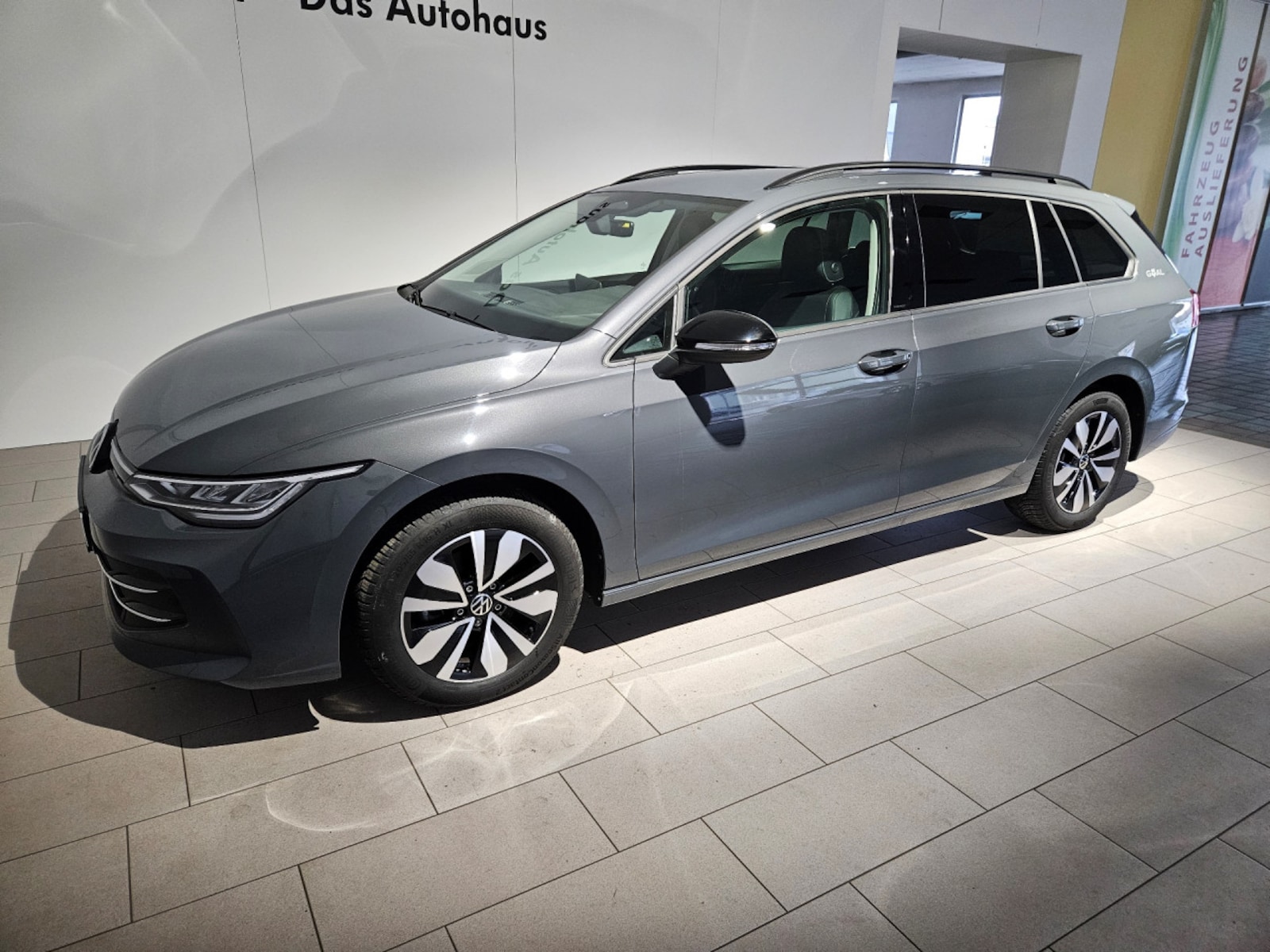 Volkswagen Golf Variant – Bild 2