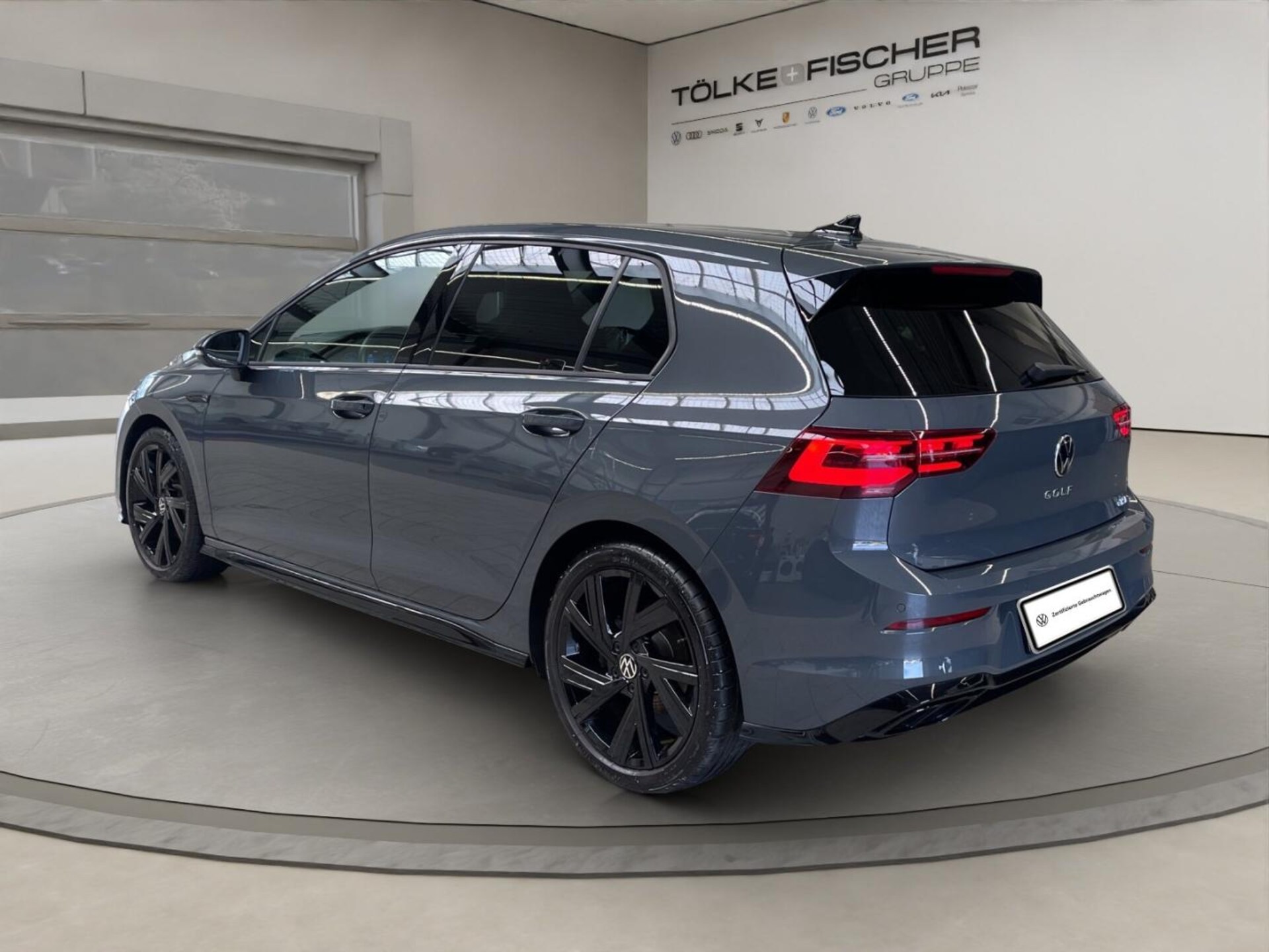 Volkswagen Golf R-Line