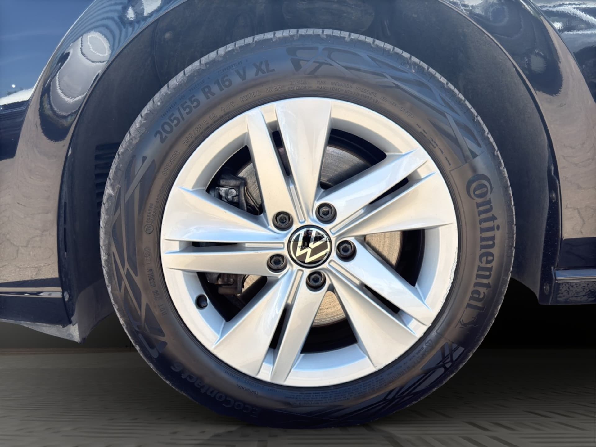 Volkswagen Golf Variant Life