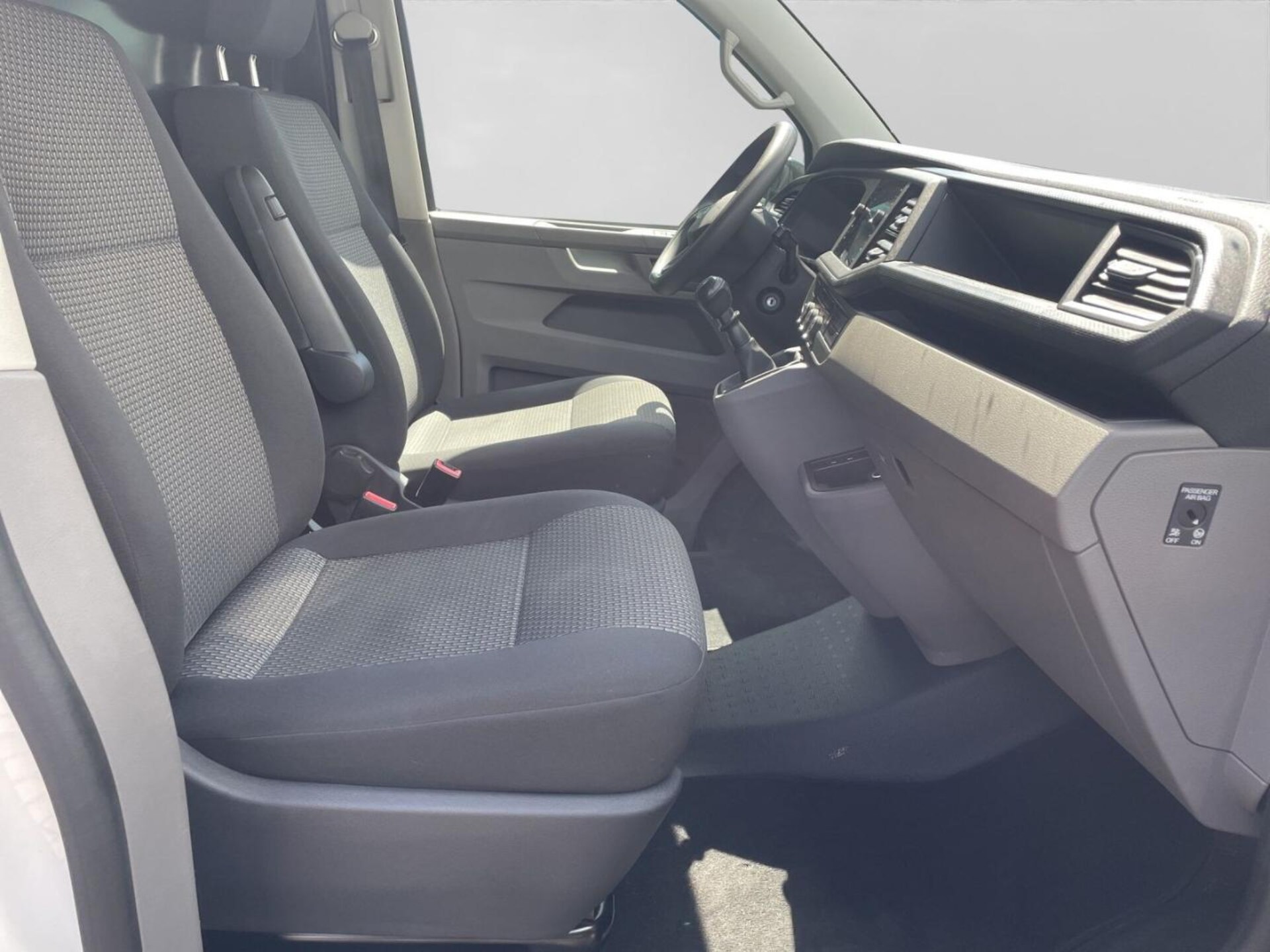 Volkswagen T6.1 Transporter Kasten langer Radstand