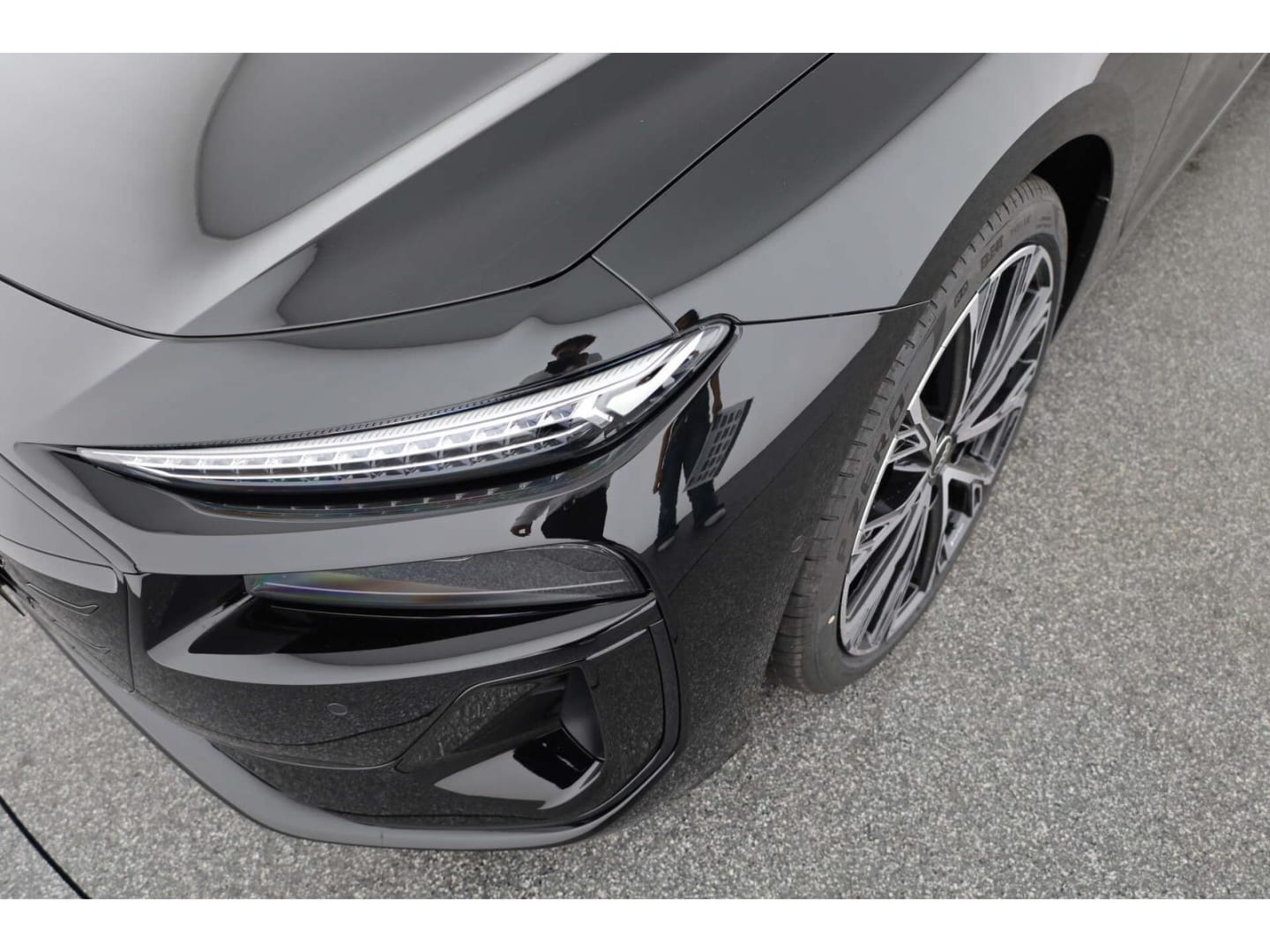 Bild über Audi A6 Avant e-tron S line business e-tron performance 270 kW - für weitere Informationen kontaktieren Sie den Audi Partner