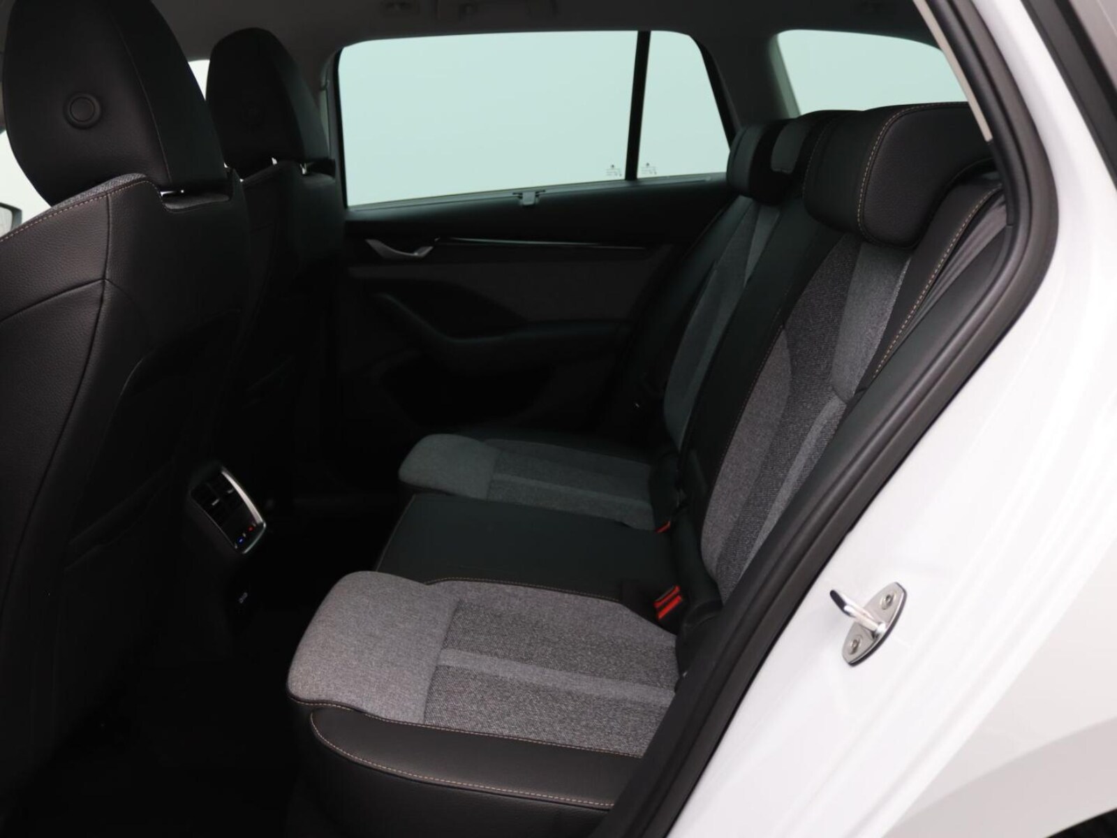 Škoda Octavia Combi – Bild 9