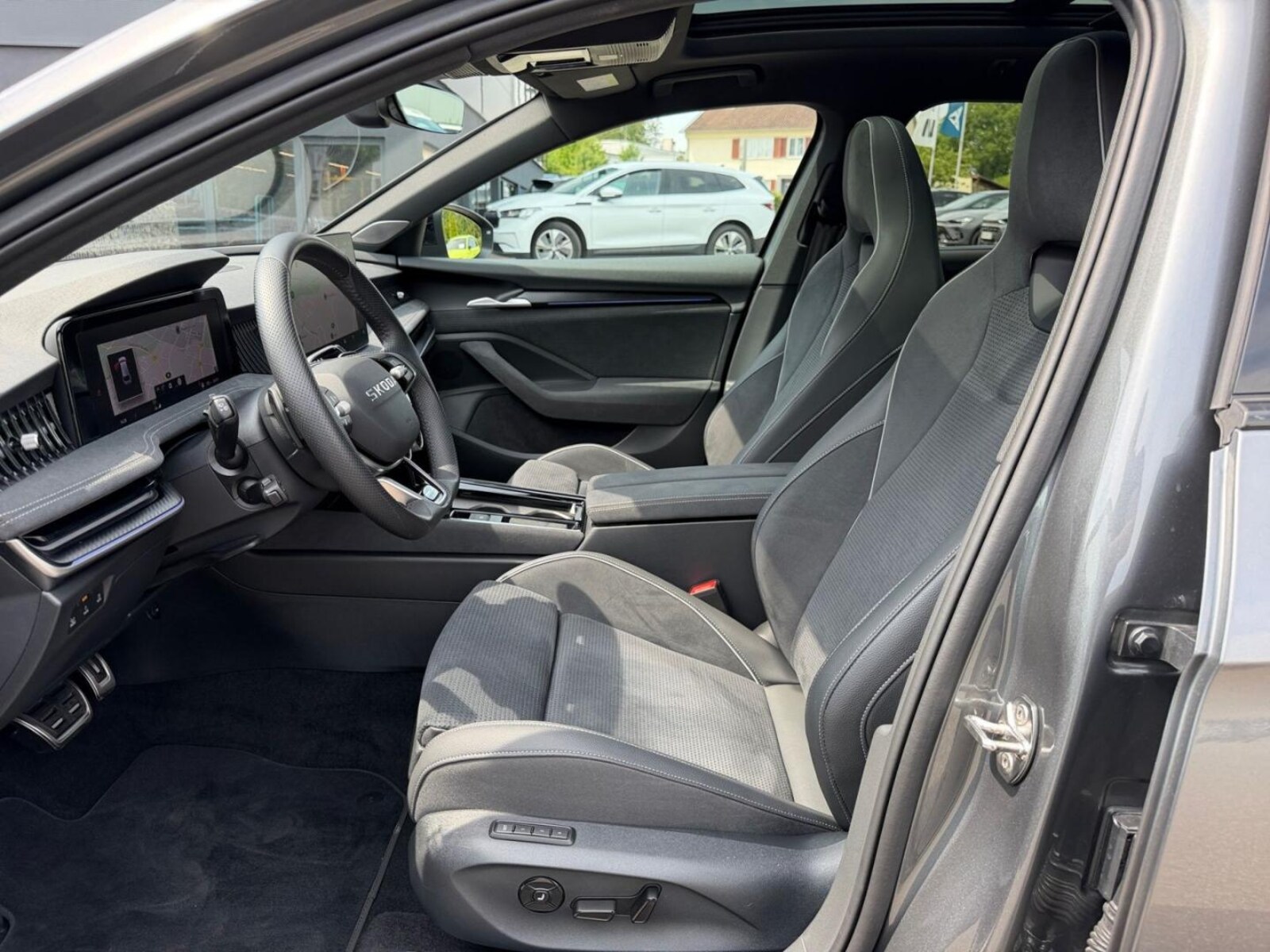 Škoda Superb Combi – Bild 10
