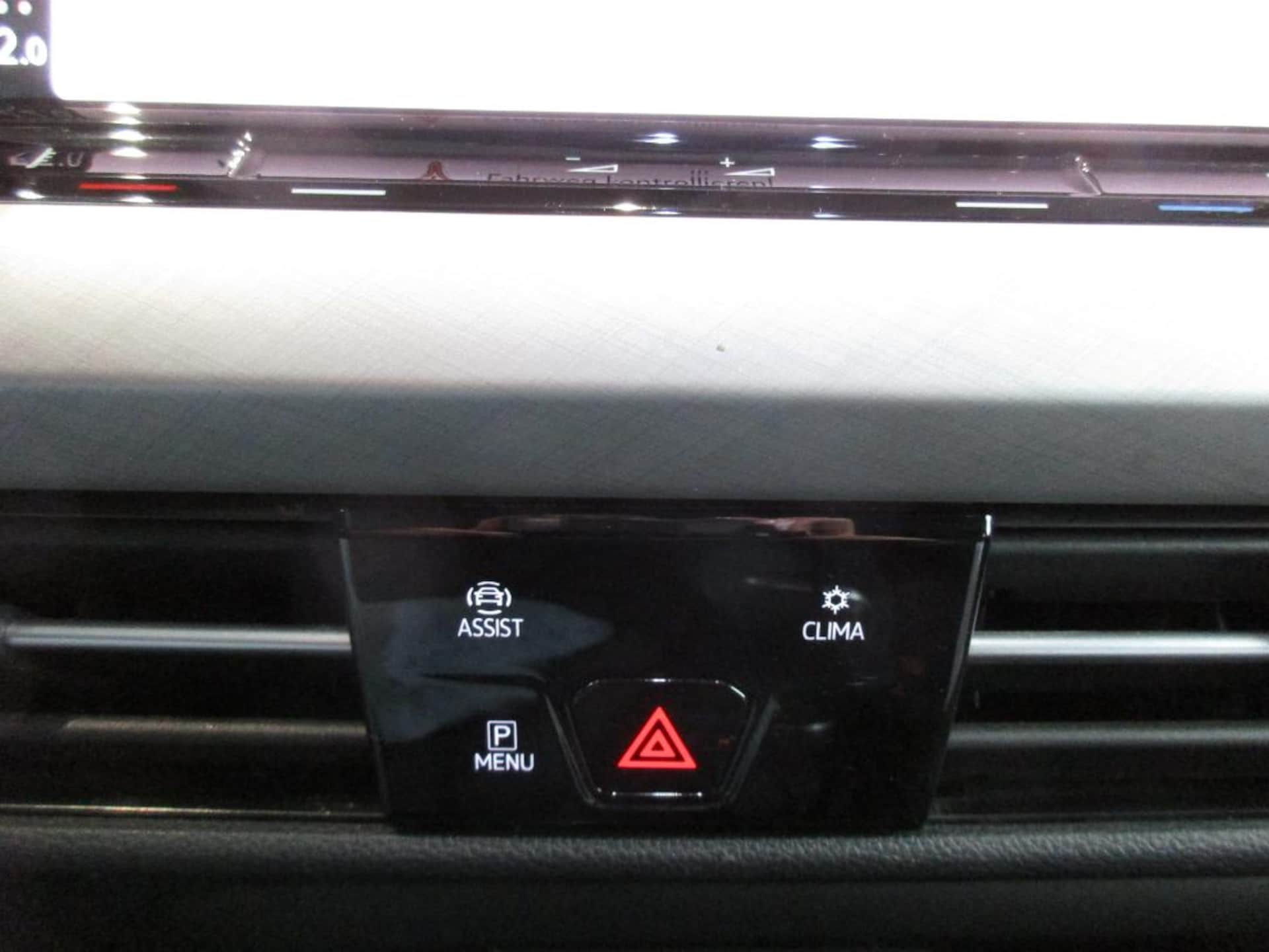 Volkswagen Golf Variant Life