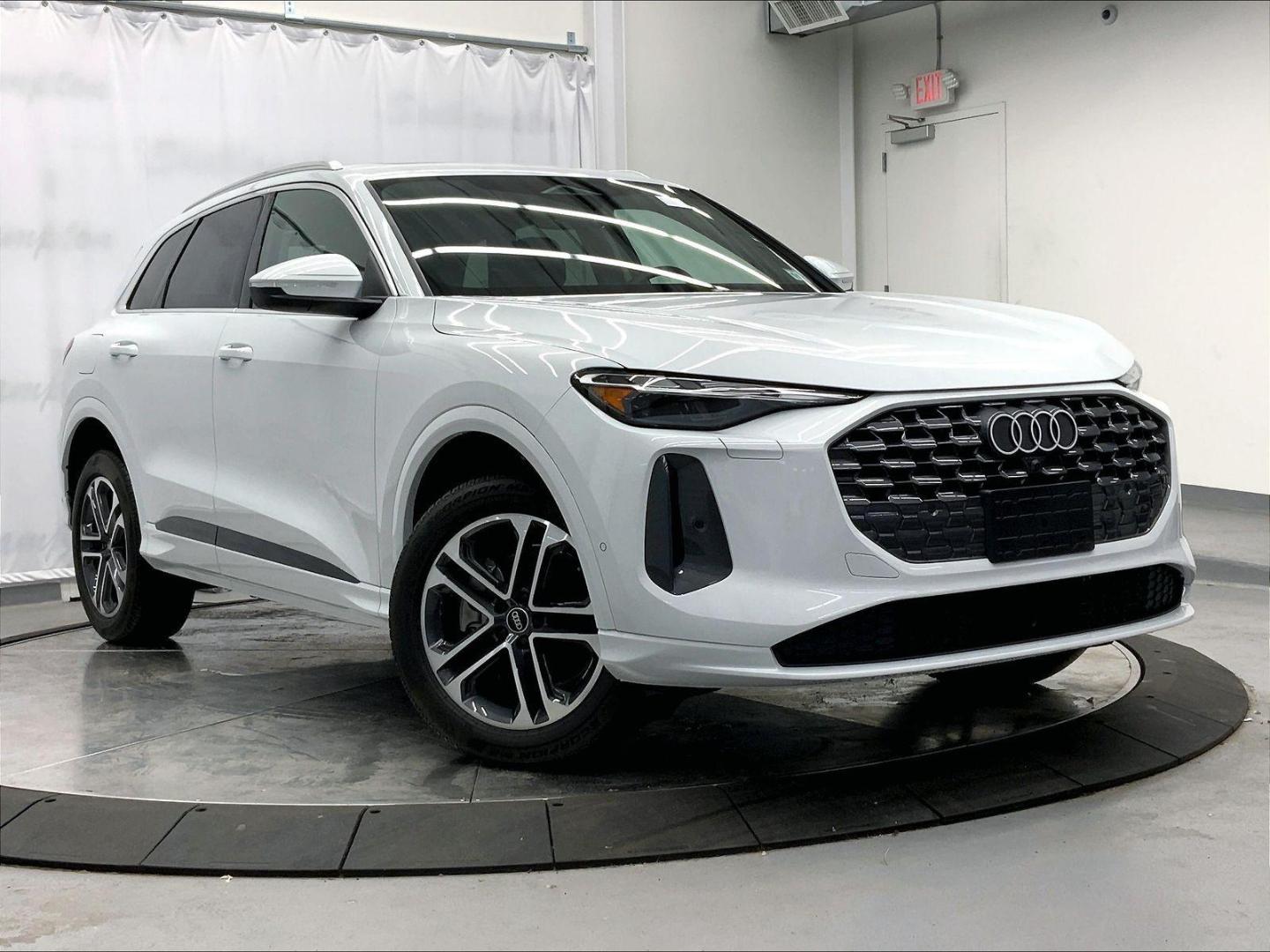 2025 Audi Q5 40 Premium's photo
