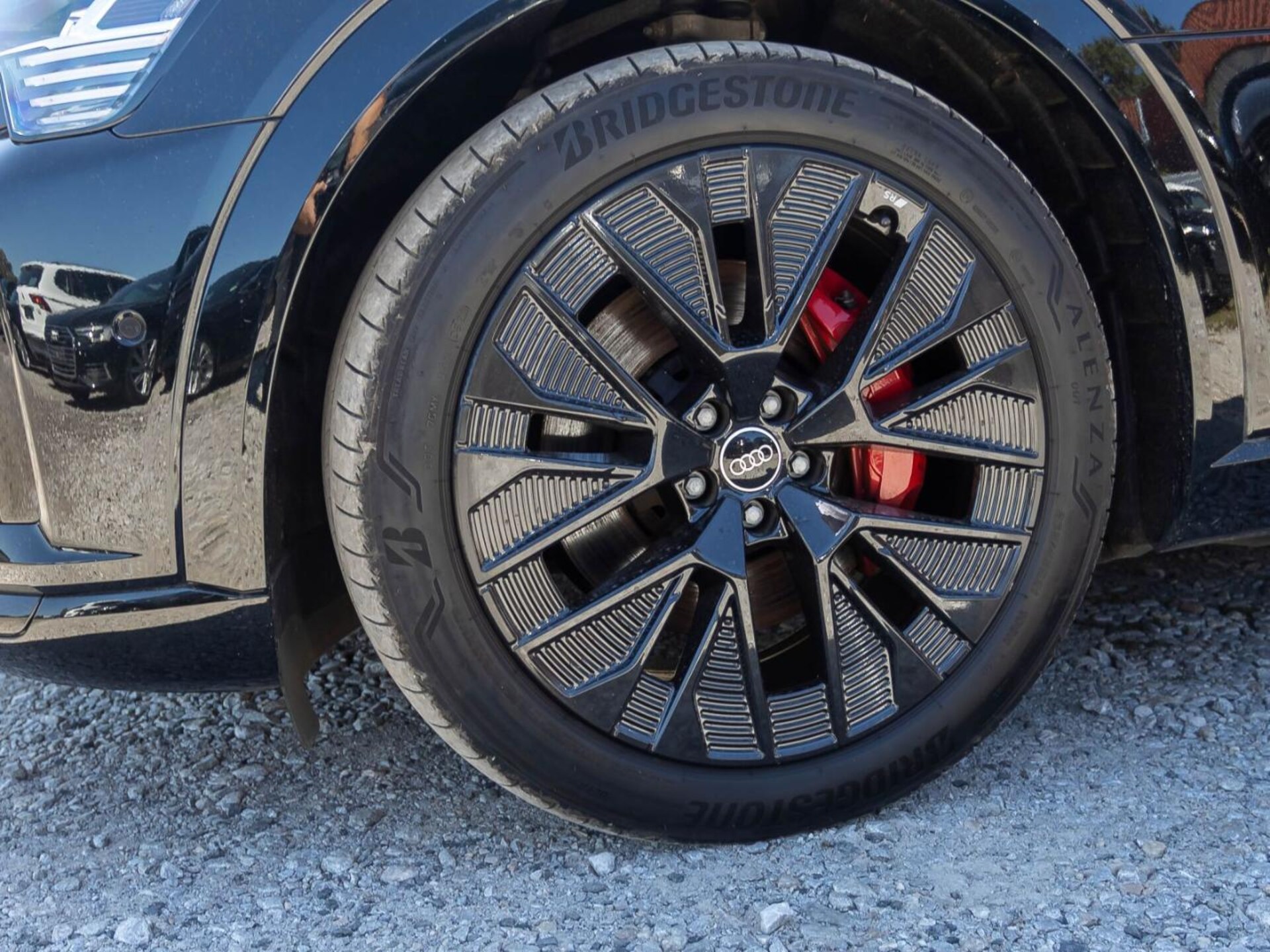 Audi Q8 e-tron S line