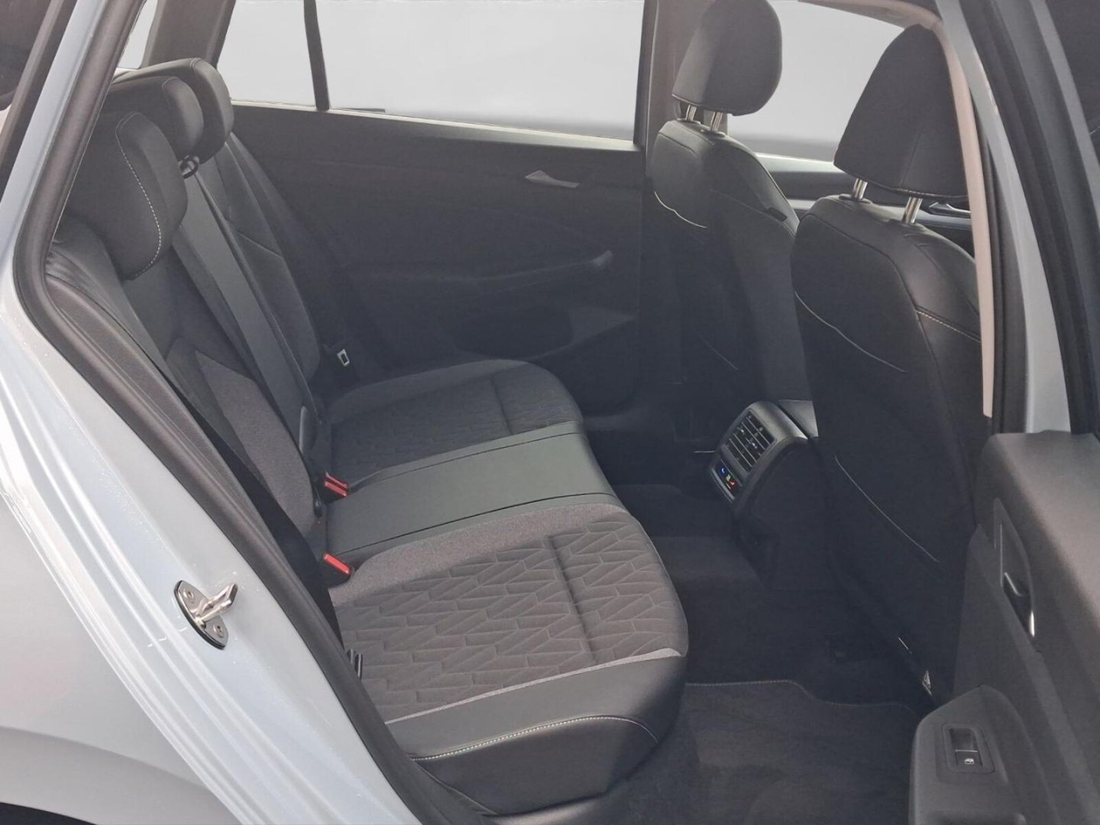 Volkswagen Golf Variant – Bild 6