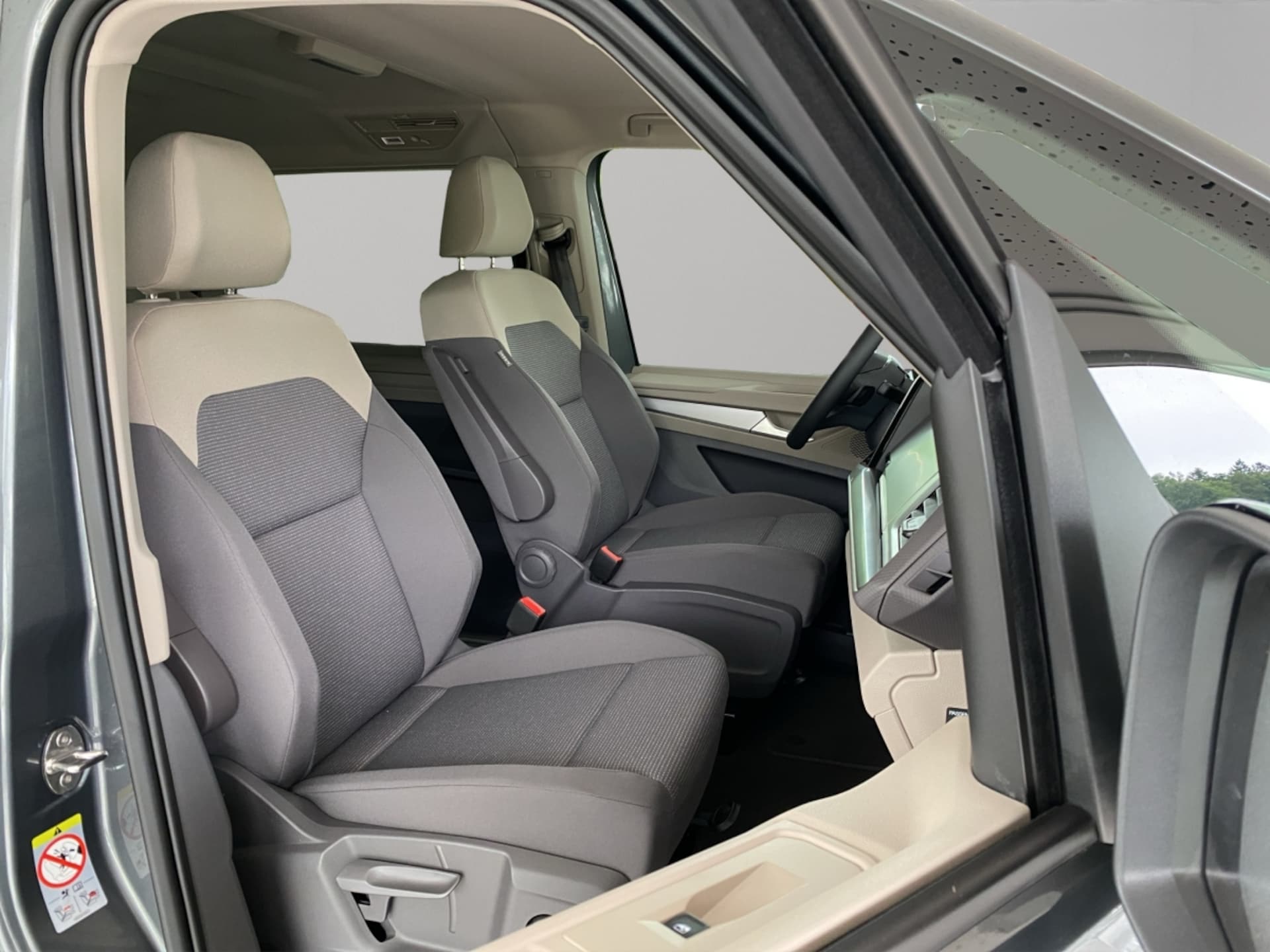 Volkswagen Multivan Basis-Modell