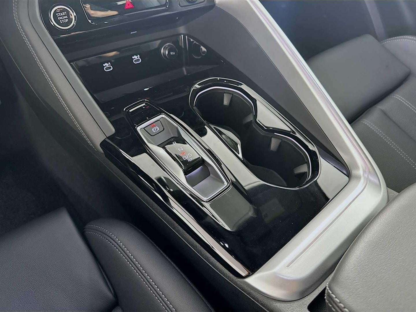 2025 Audi Q5 Premium Plus - Photo 16