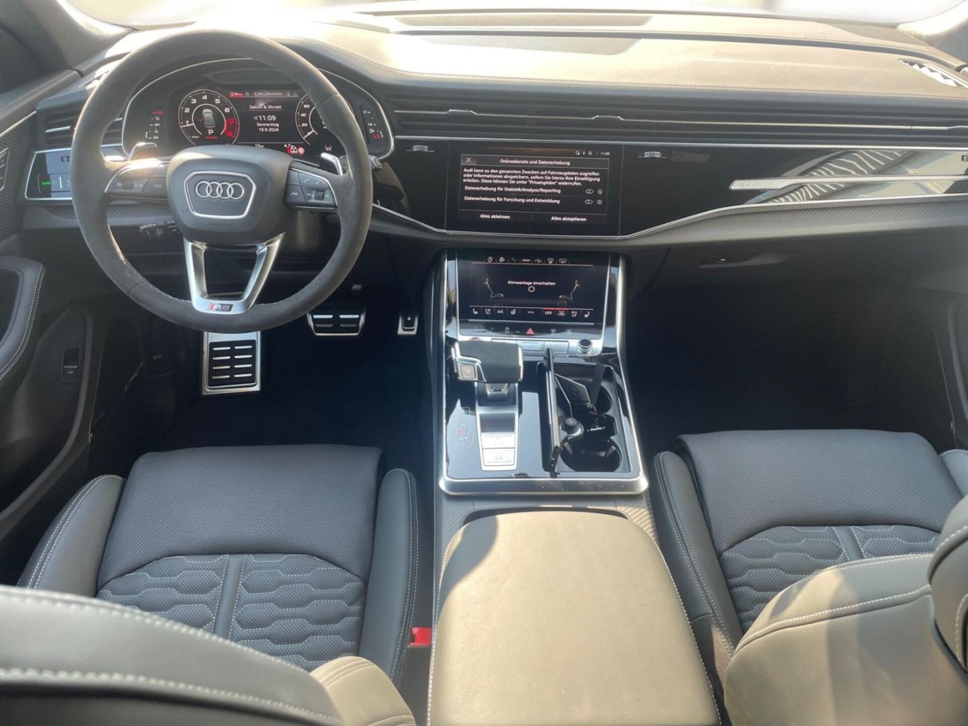 Audi RS Q8 SUV