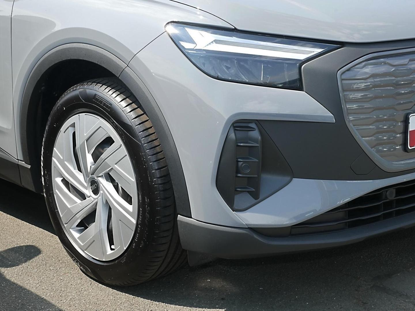 Bild über Audi Q4 Sportback e-tron 40 e-tron - für weitere Informationen kontaktieren Sie den Audi Partner