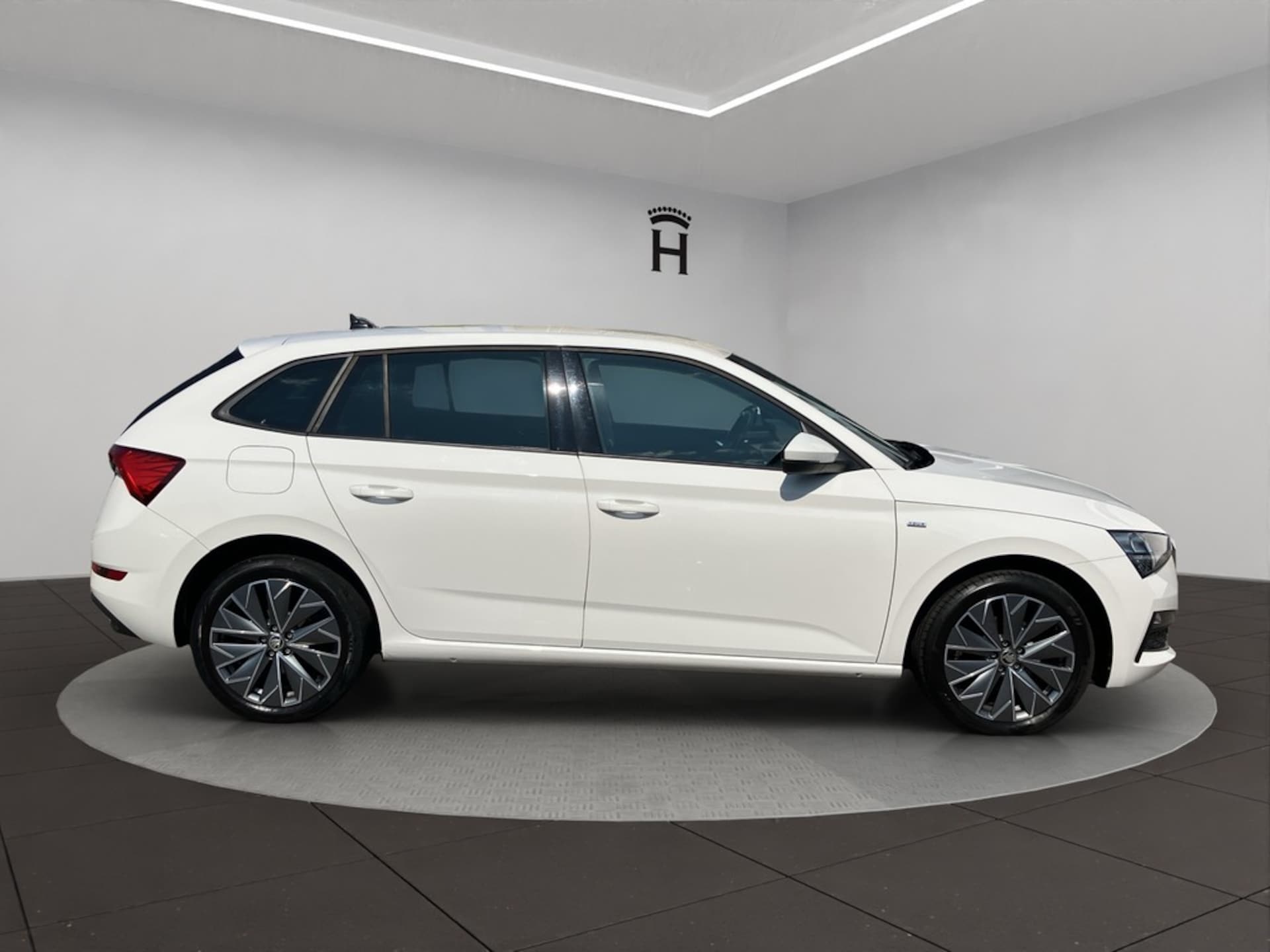 Skoda Scala Tour